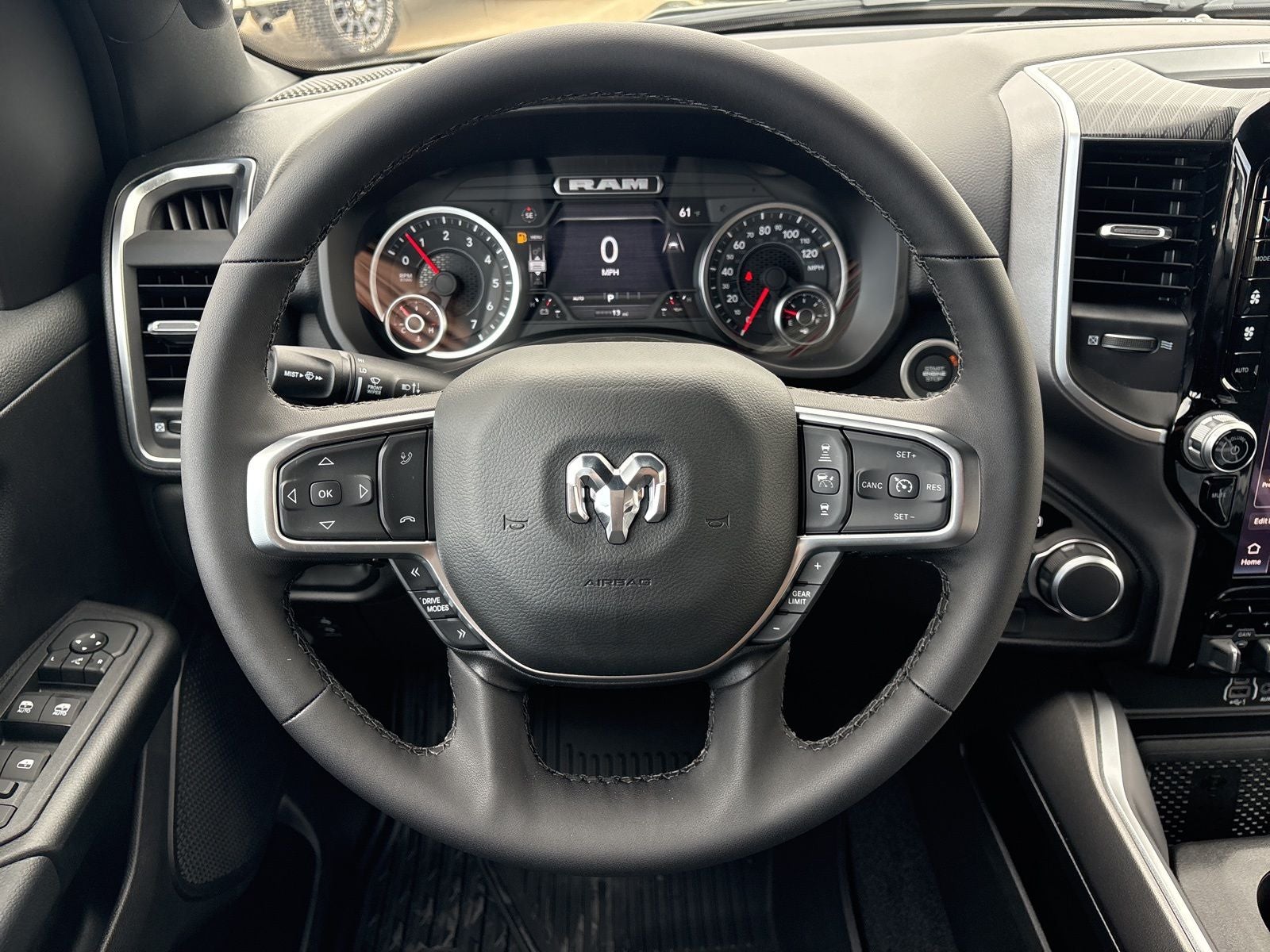 2026 RAM Ram 1500 RAM 1500 LONE STAR CREW CAB 4X4 5'7' BOX