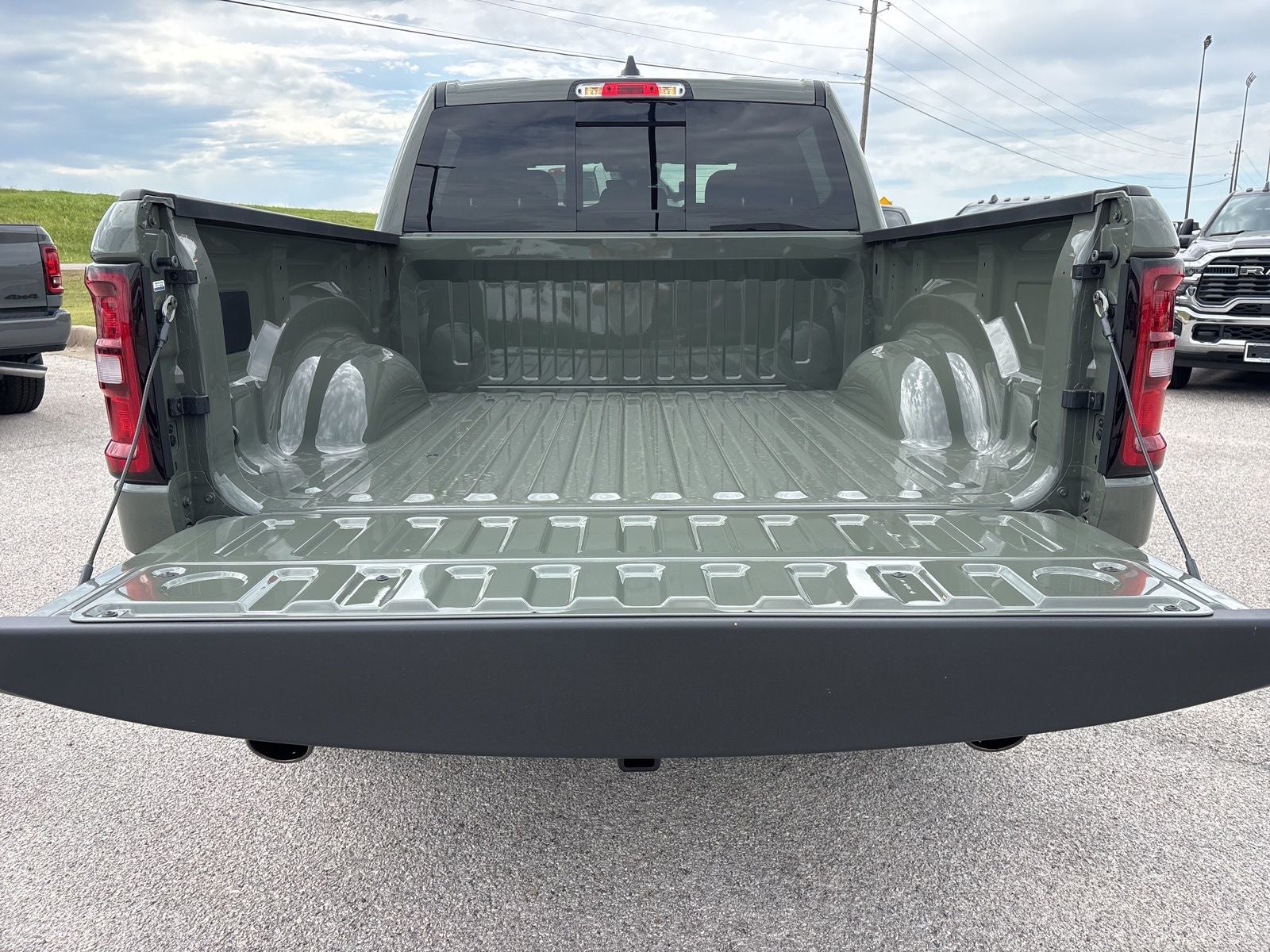 2026 RAM Ram 1500 RAM 1500 LONE STAR CREW CAB 4X4 5'7' BOX