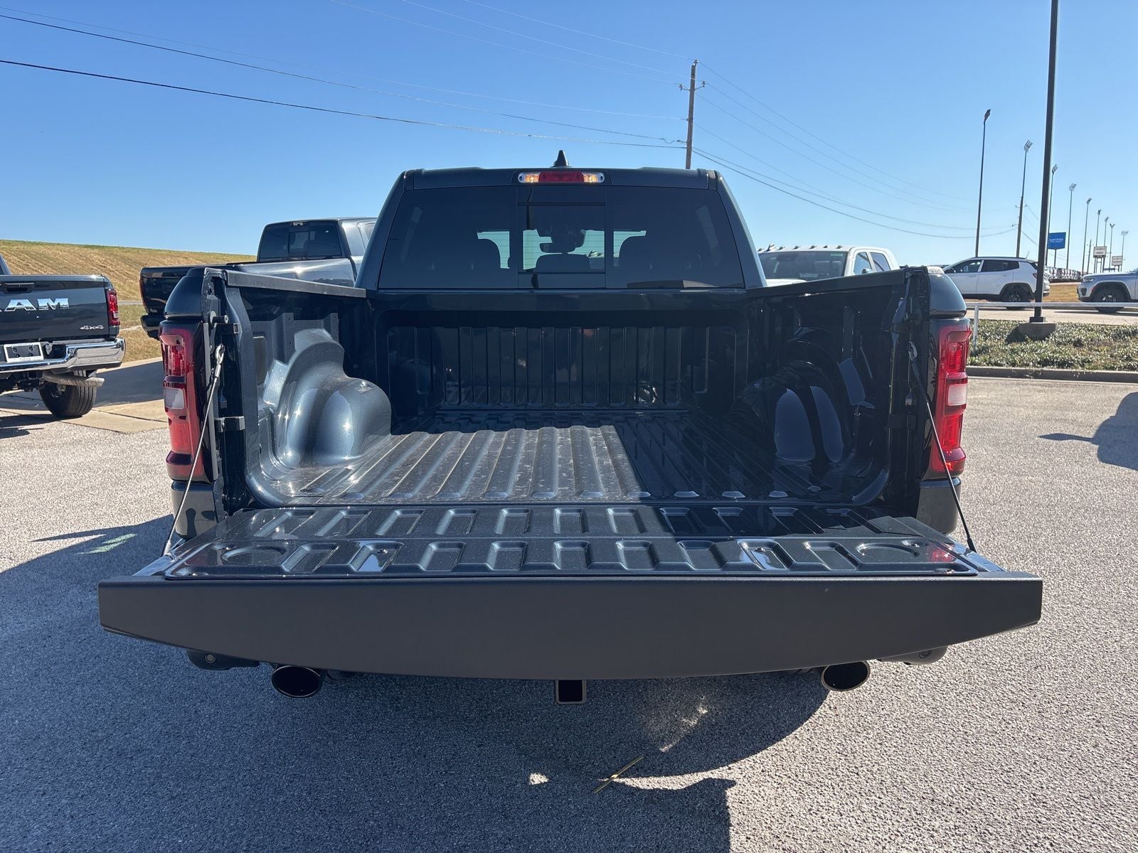 2026 RAM Ram 1500 RAM 1500 LONE STAR CREW CAB 4X4 5'7' BOX