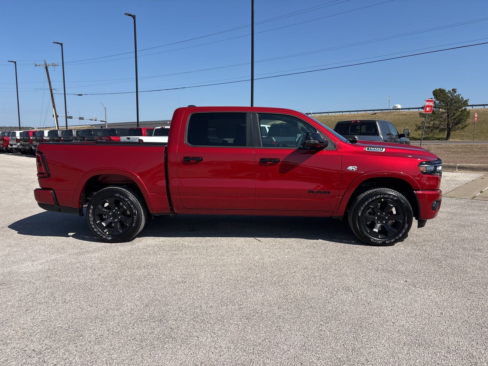 2026 RAM Ram 1500 RAM 1500 LONE STAR CREW CAB 4X4 5'7' BOX