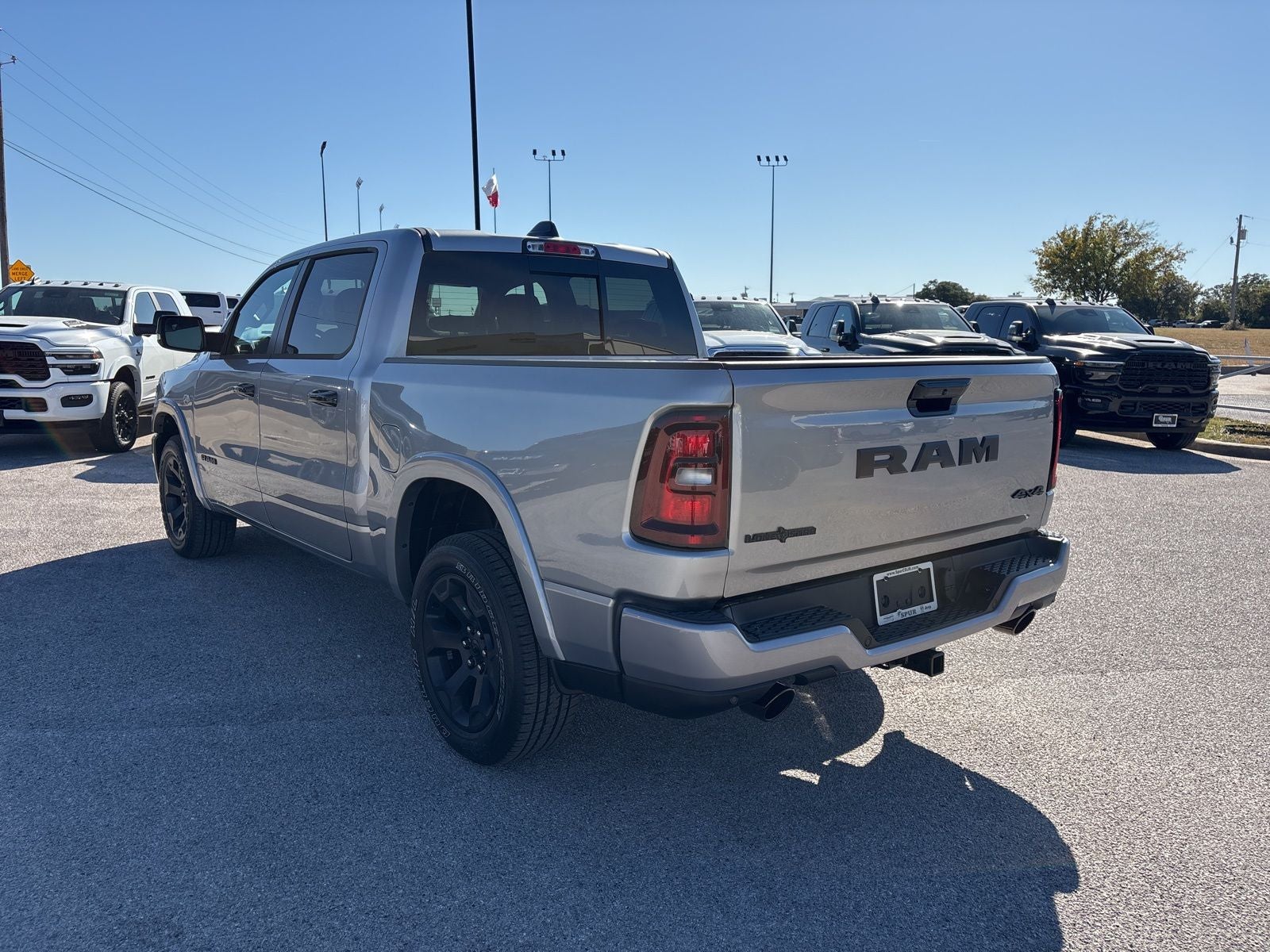 2026 RAM Ram 1500 RAM 1500 LONE STAR CREW CAB 4X4 5'7' BOX