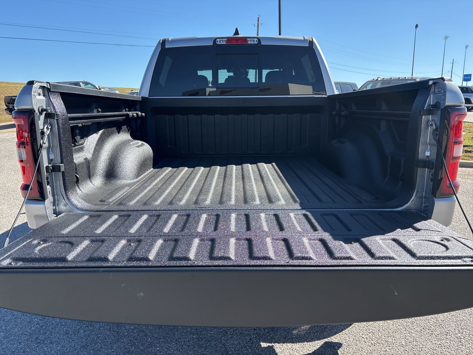 2026 RAM Ram 1500 RAM 1500 LONE STAR CREW CAB 4X4 5'7' BOX