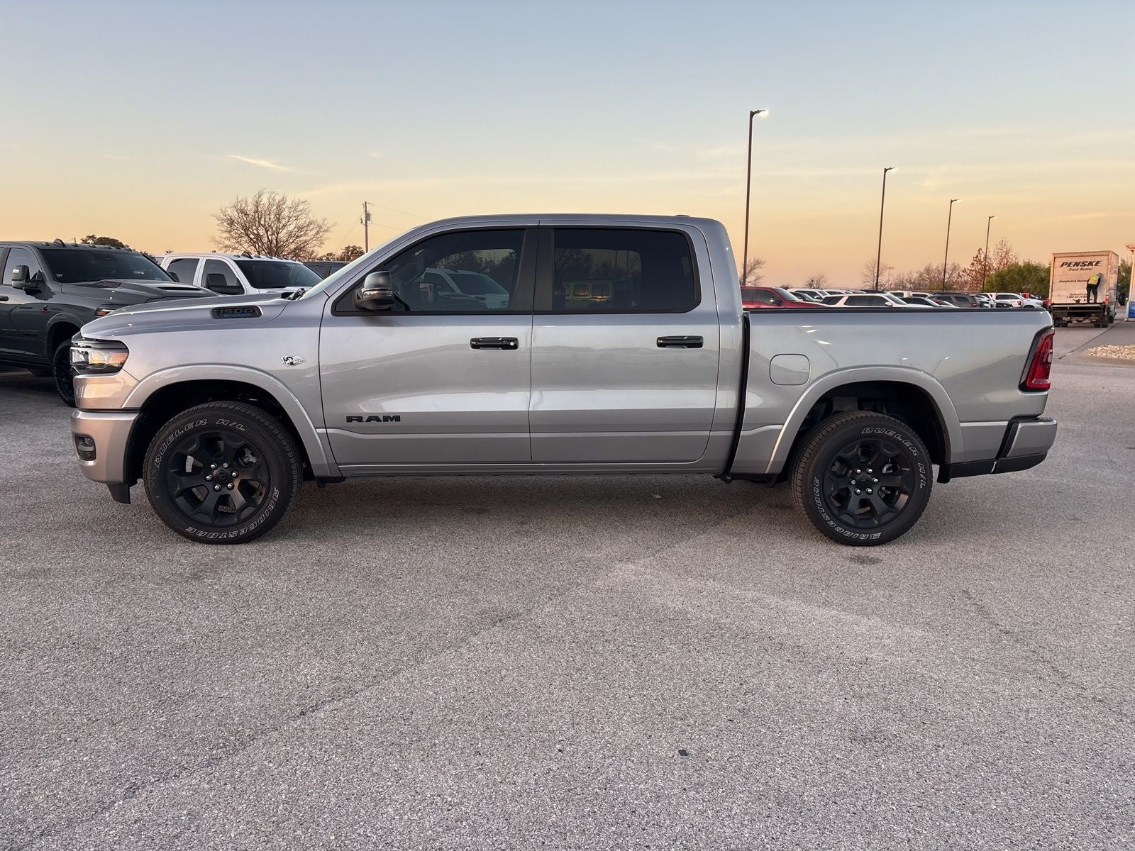 2026 RAM Ram 1500 RAM 1500 LONE STAR CREW CAB 4X4 5'7' BOX
