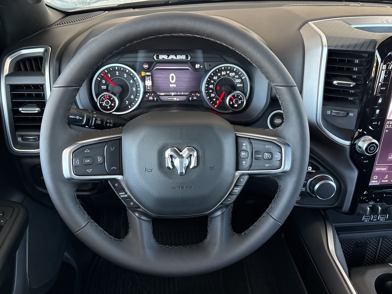 2026 RAM Ram 1500 RAM 1500 LONE STAR CREW CAB 4X4 5'7' BOX