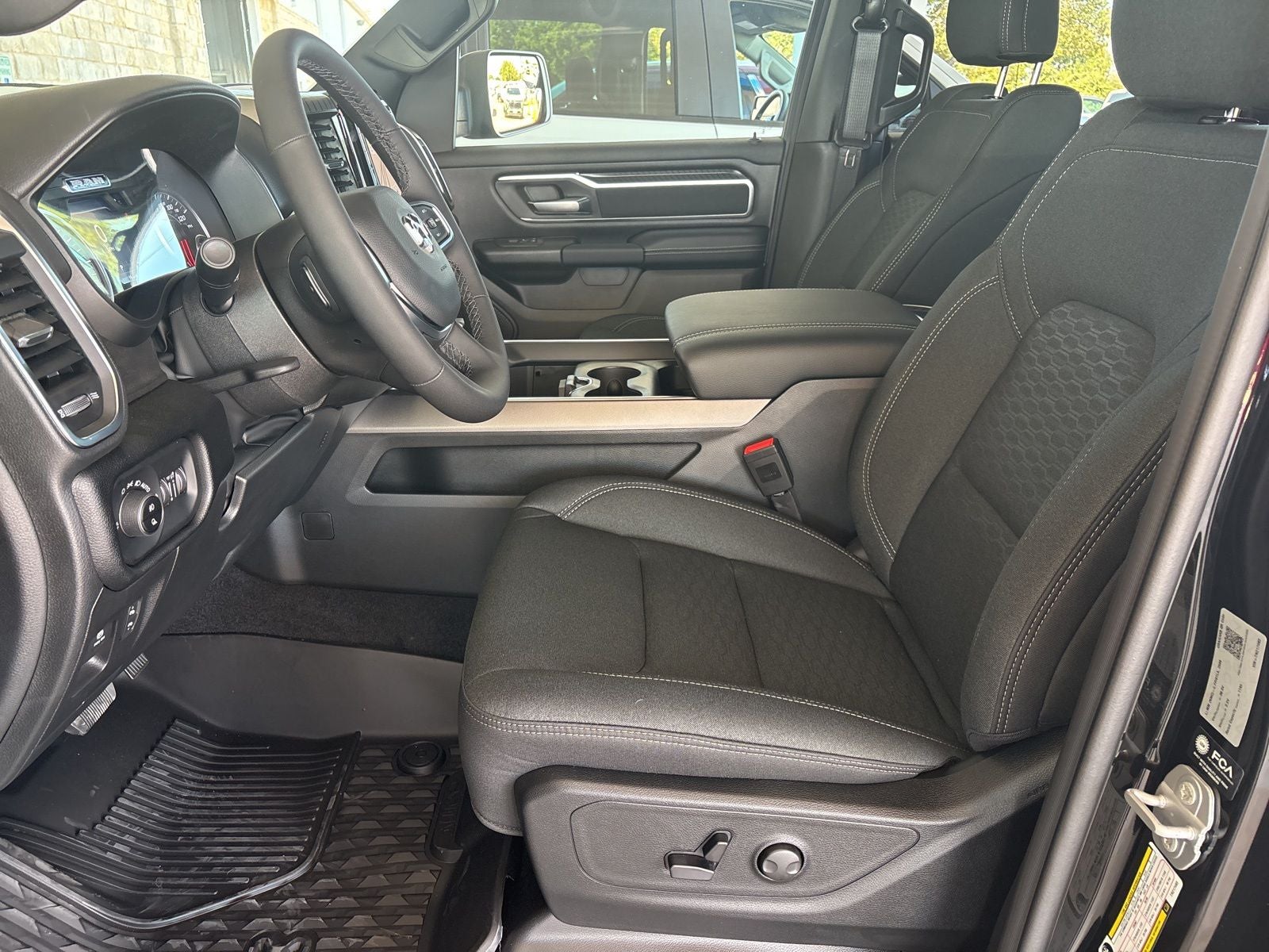 2026 RAM Ram 1500 RAM 1500 LONE STAR CREW CAB 4X4 5'7' BOX