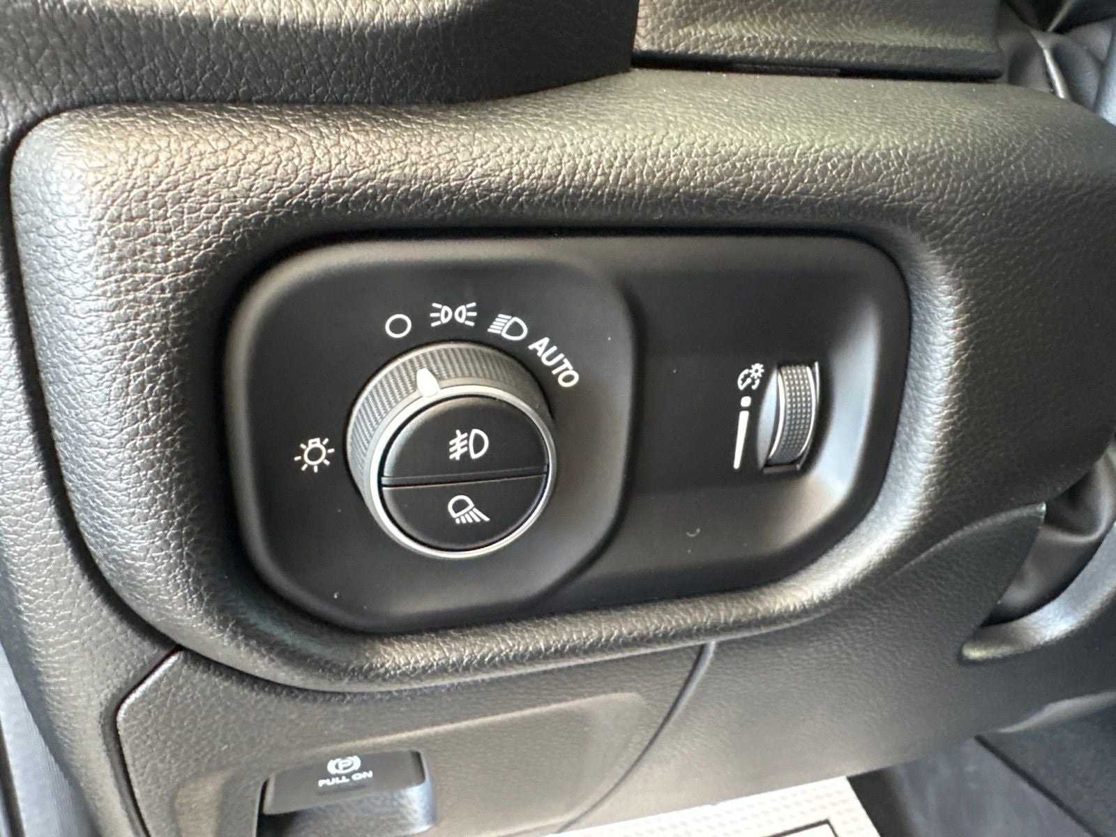 2023 RAM Ram 1500 Lone Star Crew Cab 4x4 5'7' Box