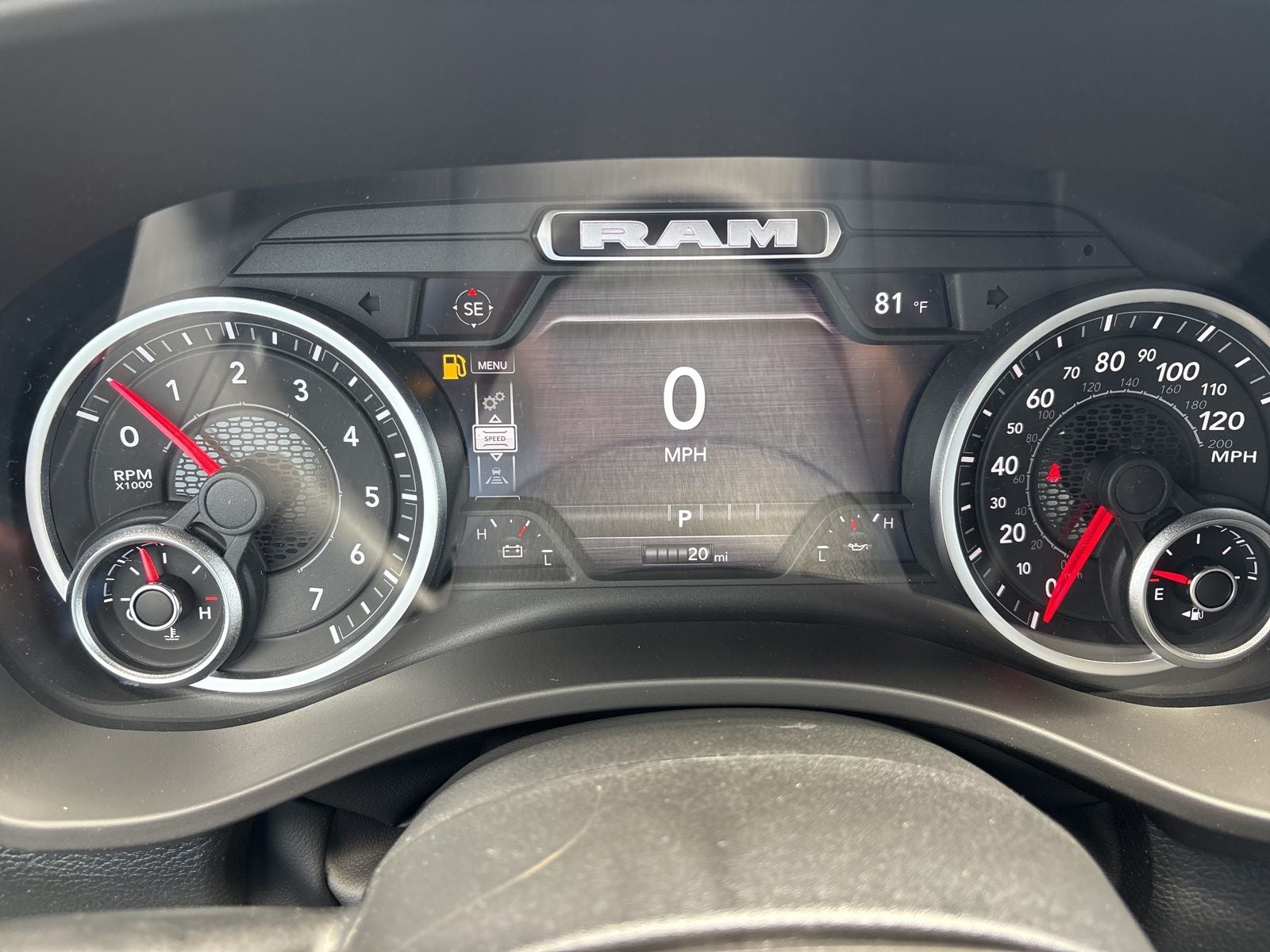 2026 RAM Ram 1500 RAM 1500 EXPRESS CREW CAB 4X4 5'7' BOX