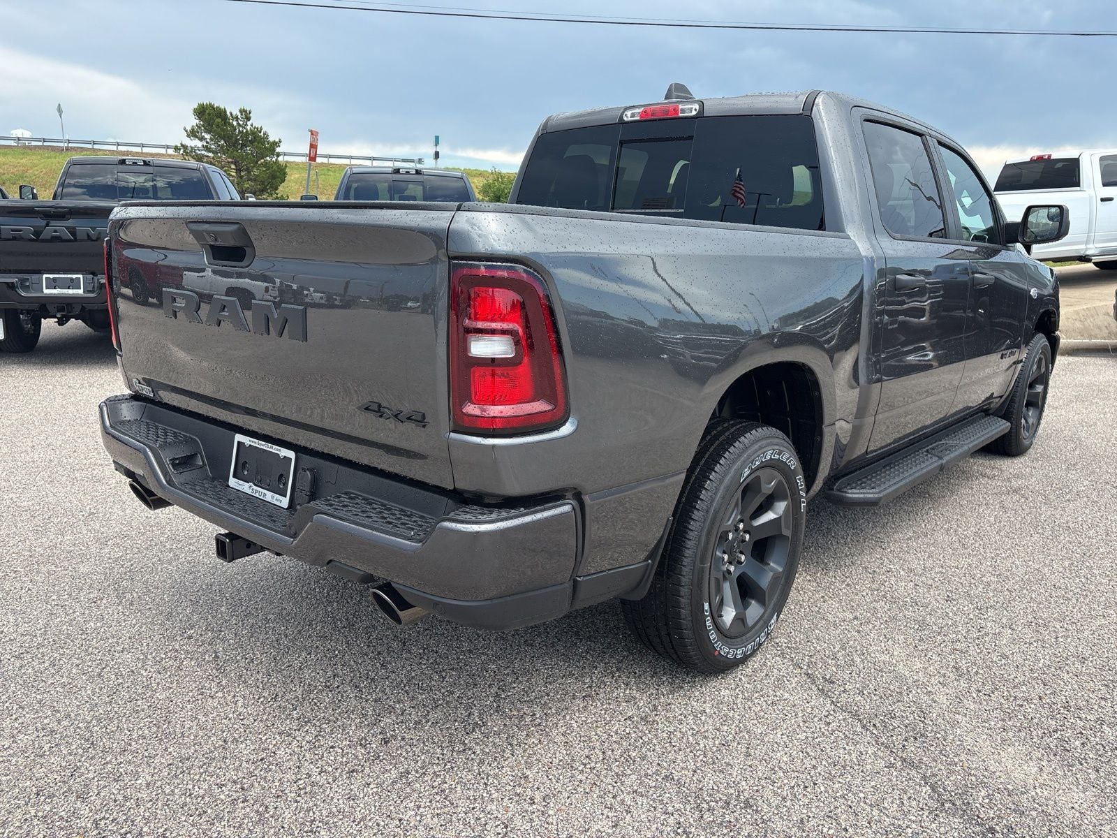 2026 RAM Ram 1500 RAM 1500 EXPRESS CREW CAB 4X4 5'7' BOX