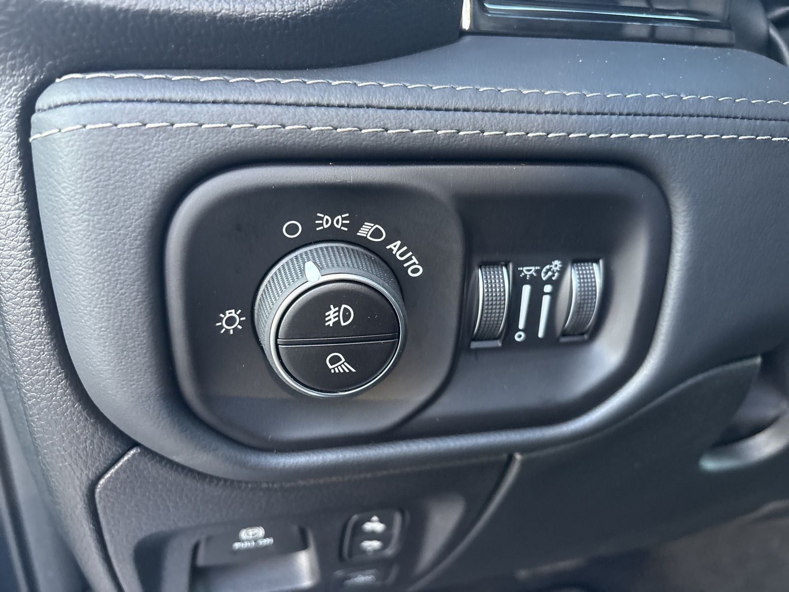 2026 RAM Ram 1500 RAM 1500 LIMITED CREW CAB 4X4 5'7' BOX