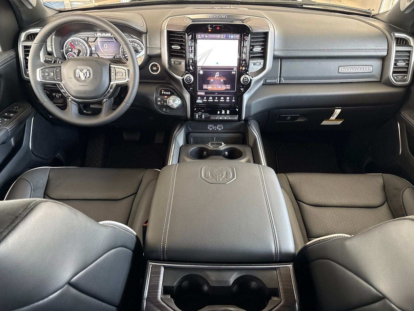 2027 RAM Ram 1500 RAM 1500 LARAMIE CREW CAB 4X4 5'7' BOX
