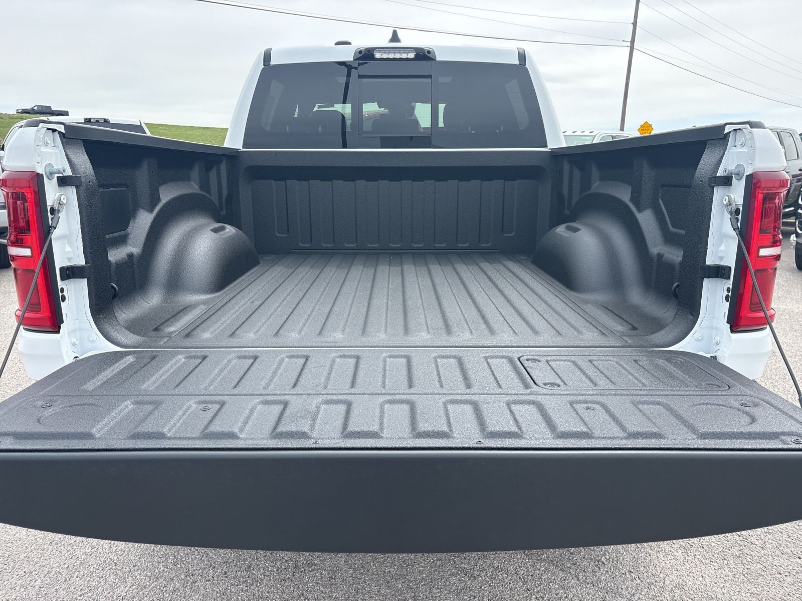 2026 RAM Ram 1500 RAM 1500 RHO CREW CAB 4X4 5'7' BOX