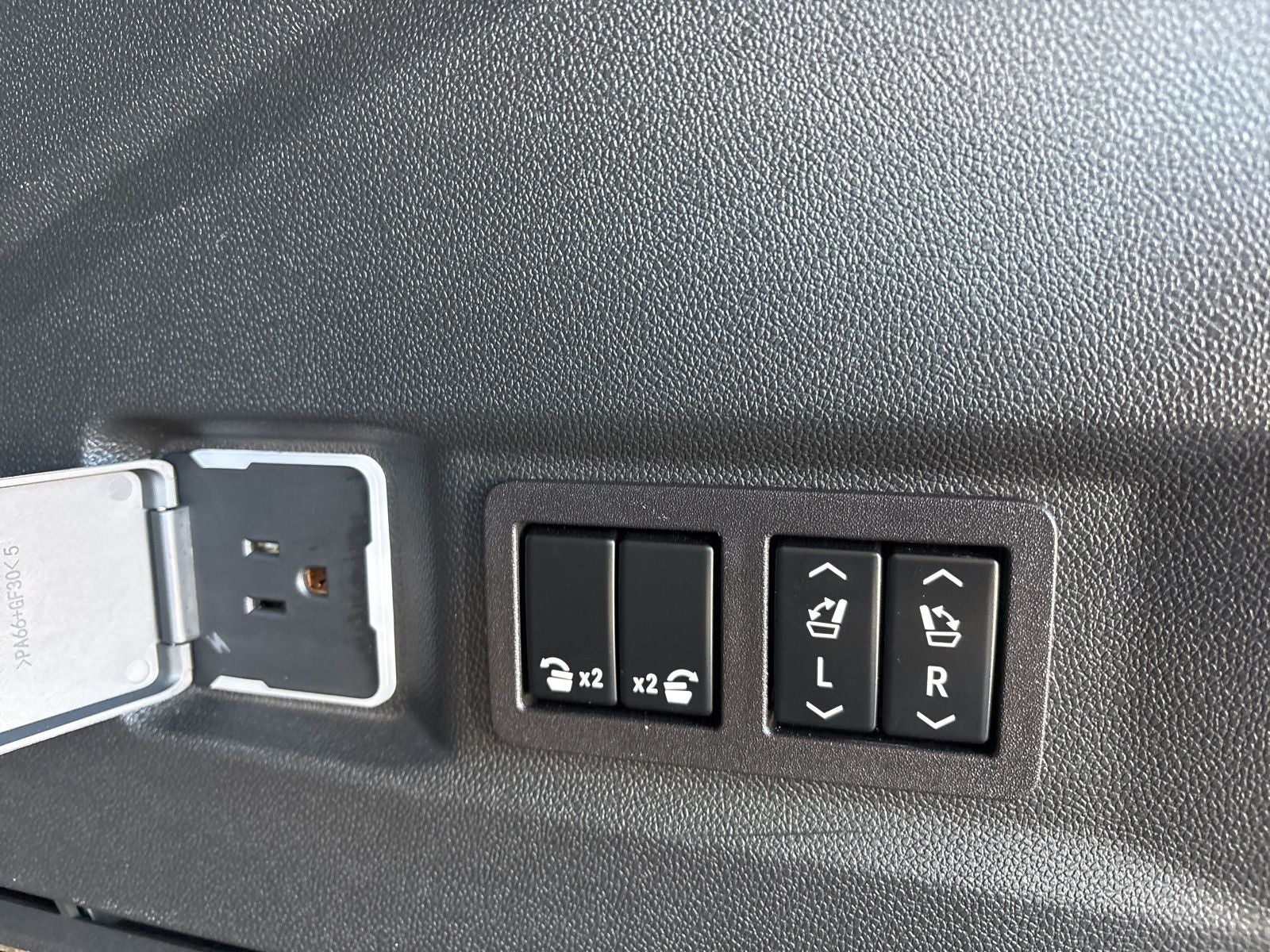 2023 Chevrolet Tahoe 4WD High Country