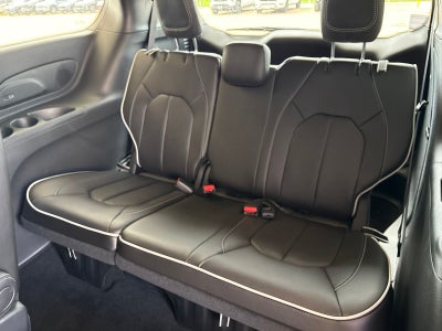 2027 Chrysler Pacifica PACIFICA LIMITED