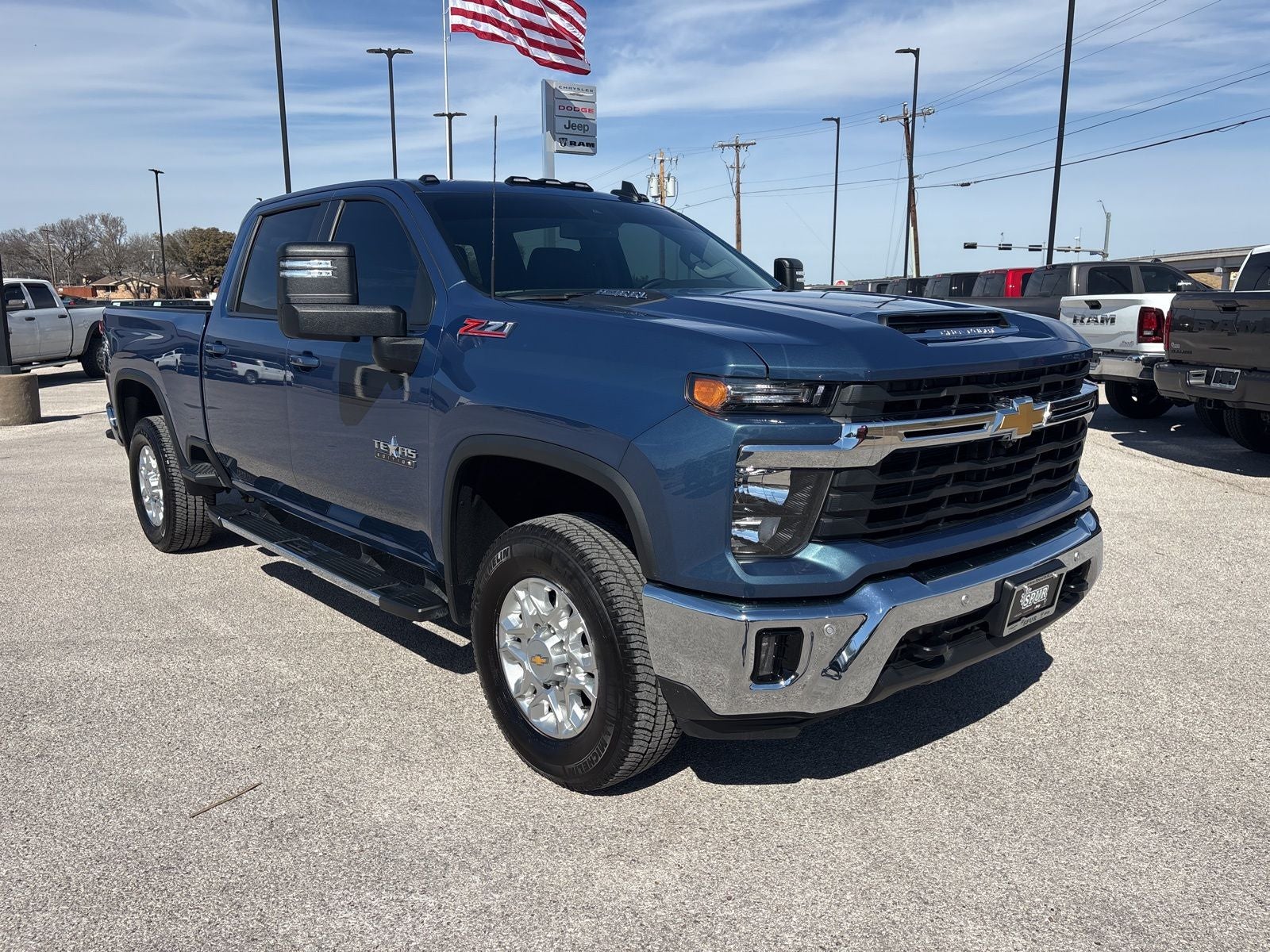 2025 Chevrolet Silverado 2500HD 4WD Crew Cab Standard Bed LT