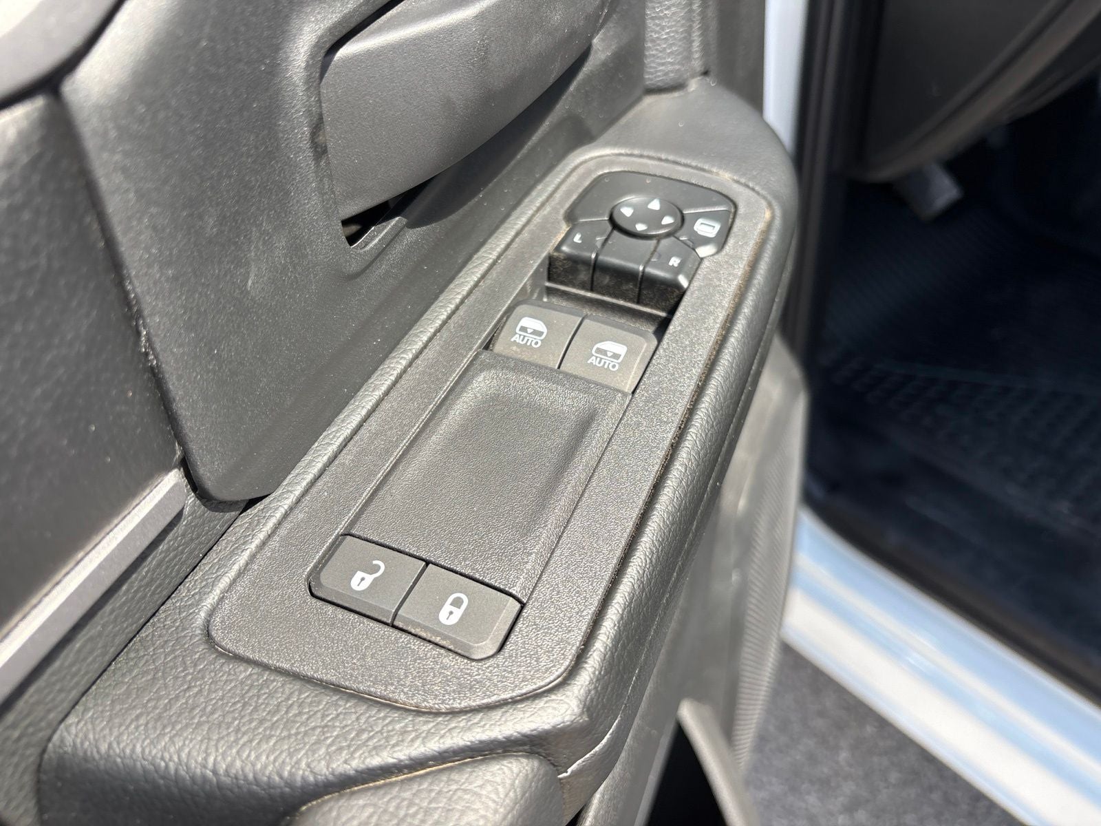 2027 RAM Ram 3500 RAM 3500 TRADESMAN REGULAR CAB 4X4 8' BOX