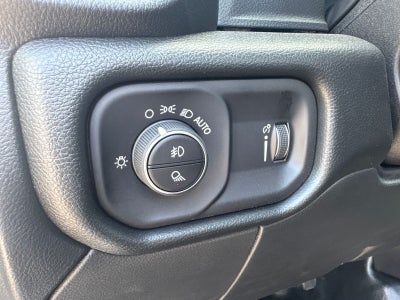 2027 RAM Ram 3500 RAM 3500 TRADESMAN REGULAR CAB 4X4 8' BOX
