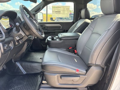 2027 RAM Ram 3500 RAM 3500 TRADESMAN REGULAR CAB 4X4 8' BOX