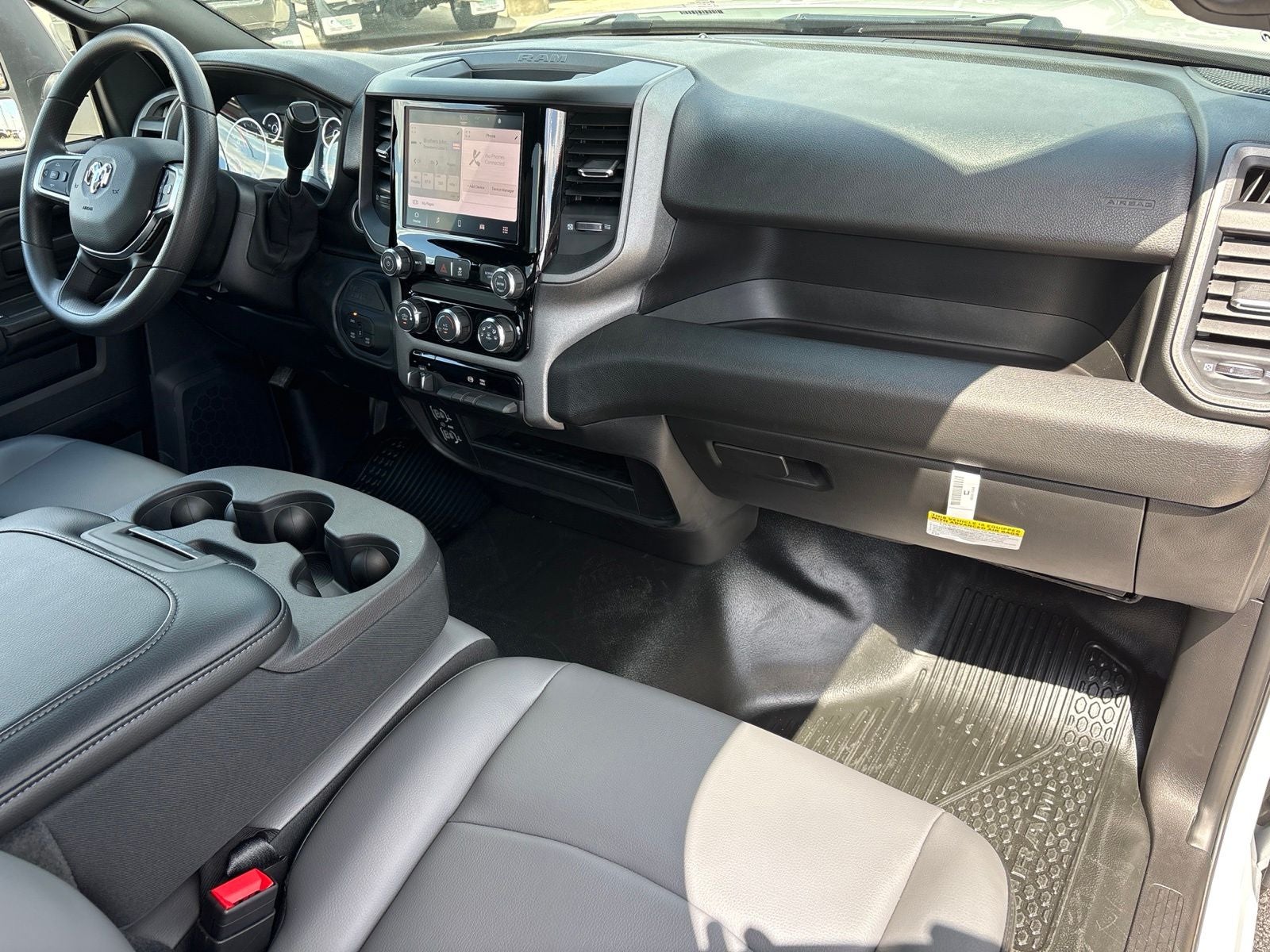 2027 RAM Ram 3500 RAM 3500 TRADESMAN REGULAR CAB 4X4 8' BOX