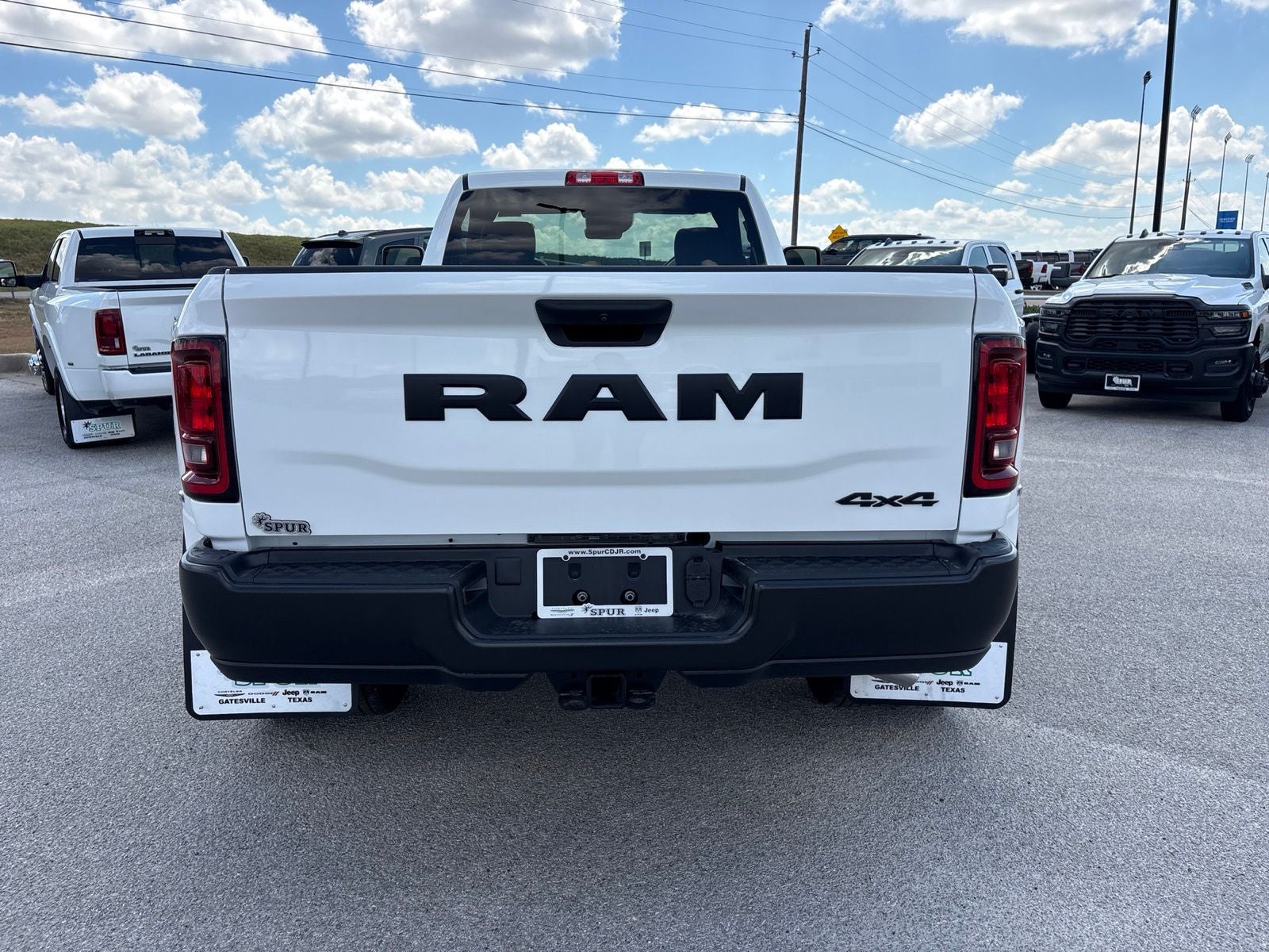 2027 RAM Ram 3500 RAM 3500 TRADESMAN REGULAR CAB 4X4 8' BOX