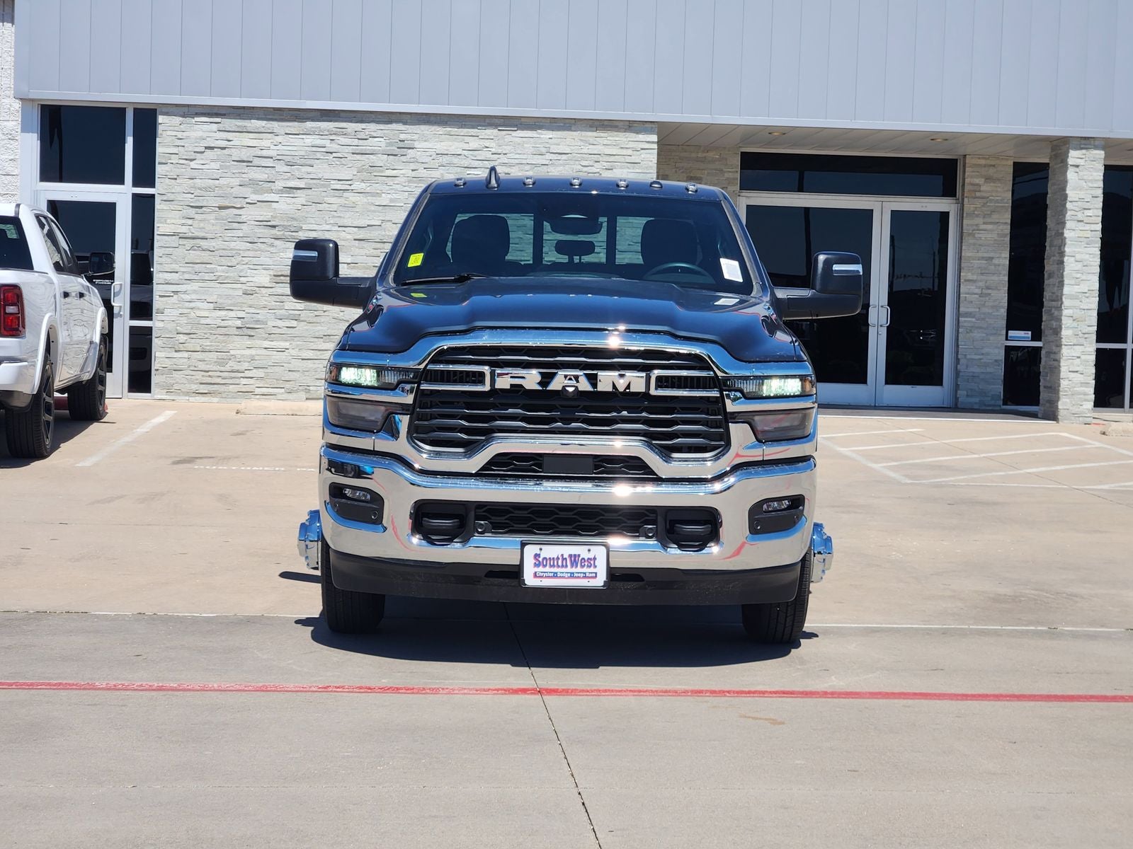 2026 RAM Ram 3500 RAM 3500 TRADESMAN CREW CAB 4X4 8' BOX