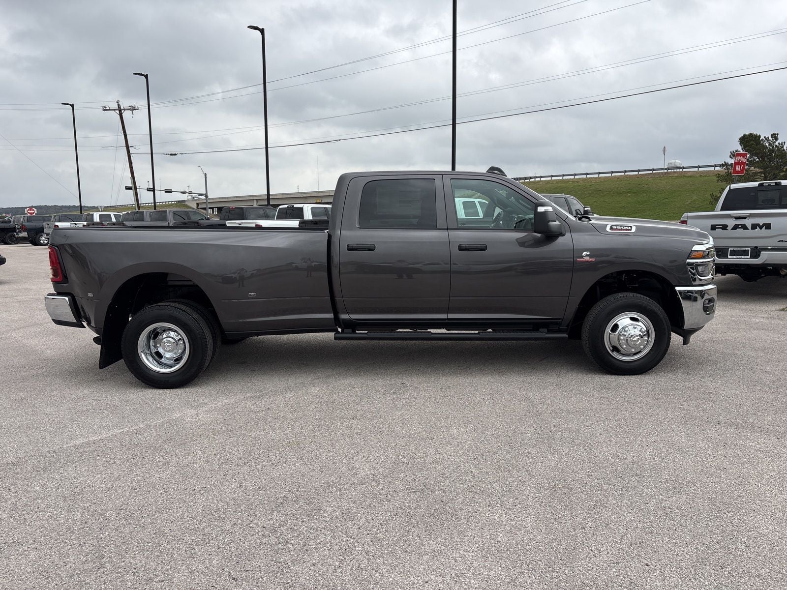 2026 RAM Ram 3500 RAM 3500 TRADESMAN CREW CAB 4X4 8' BOX