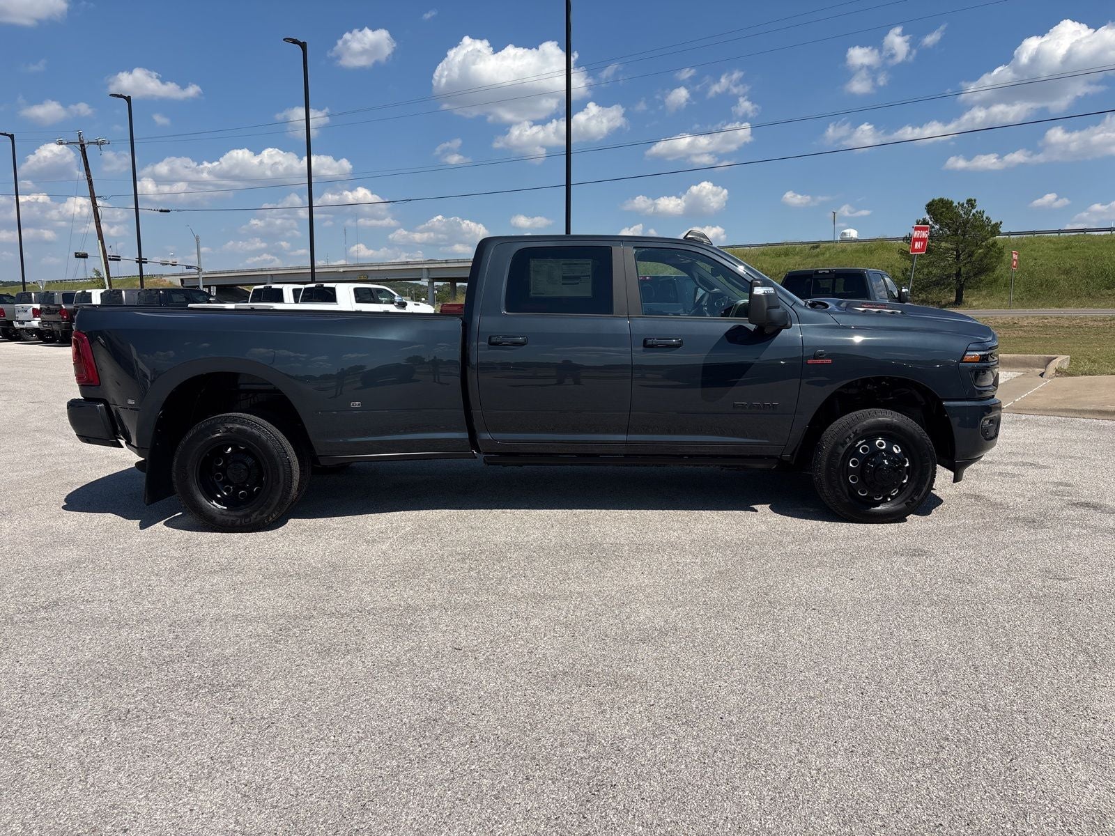 2026 RAM Ram 3500 RAM 3500 LARAMIE CREW CAB 4X4 8' BOX