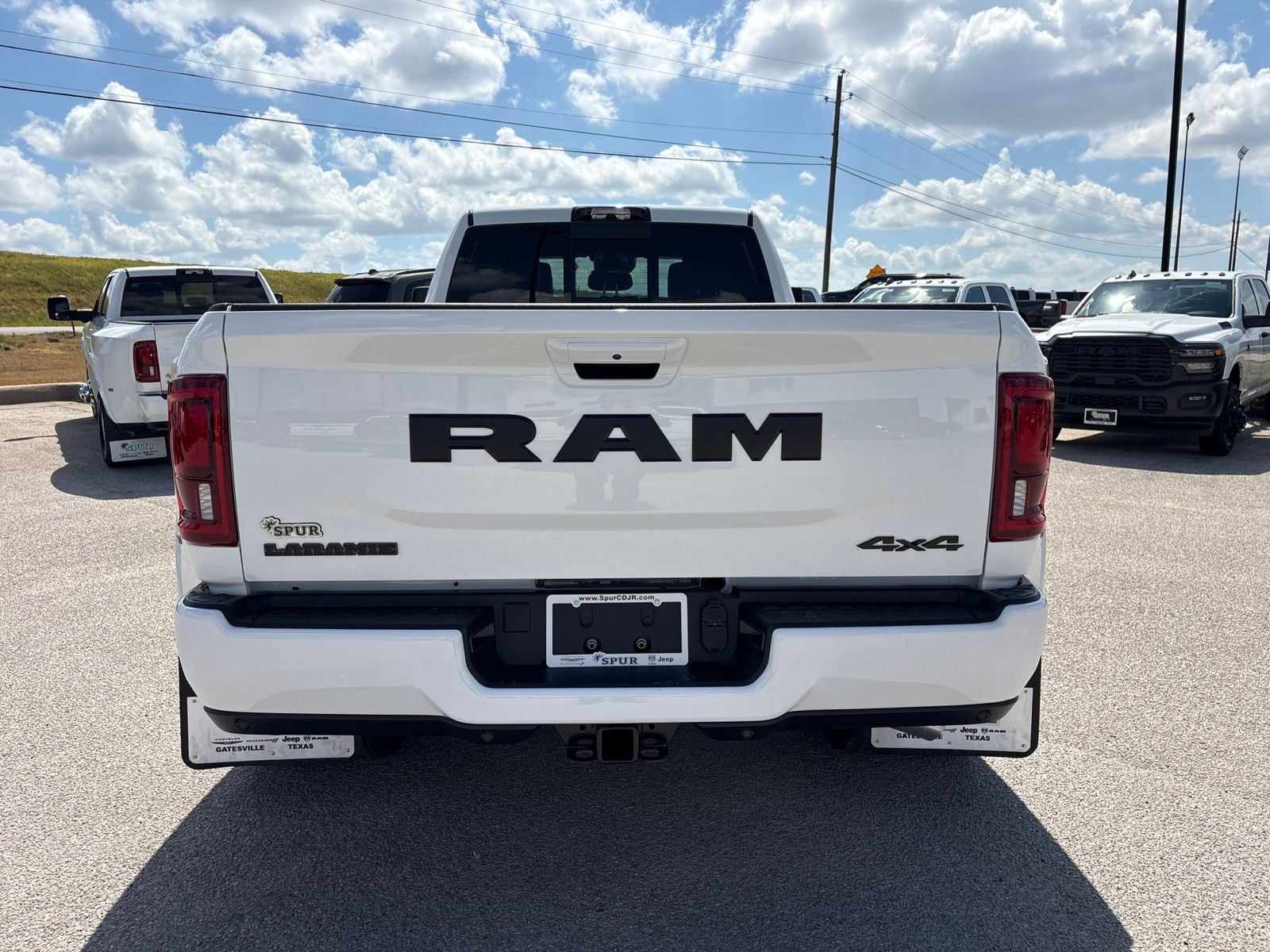 2027 RAM Ram 3500 RAM 3500 LARAMIE CREW CAB 4X4 8' BOX