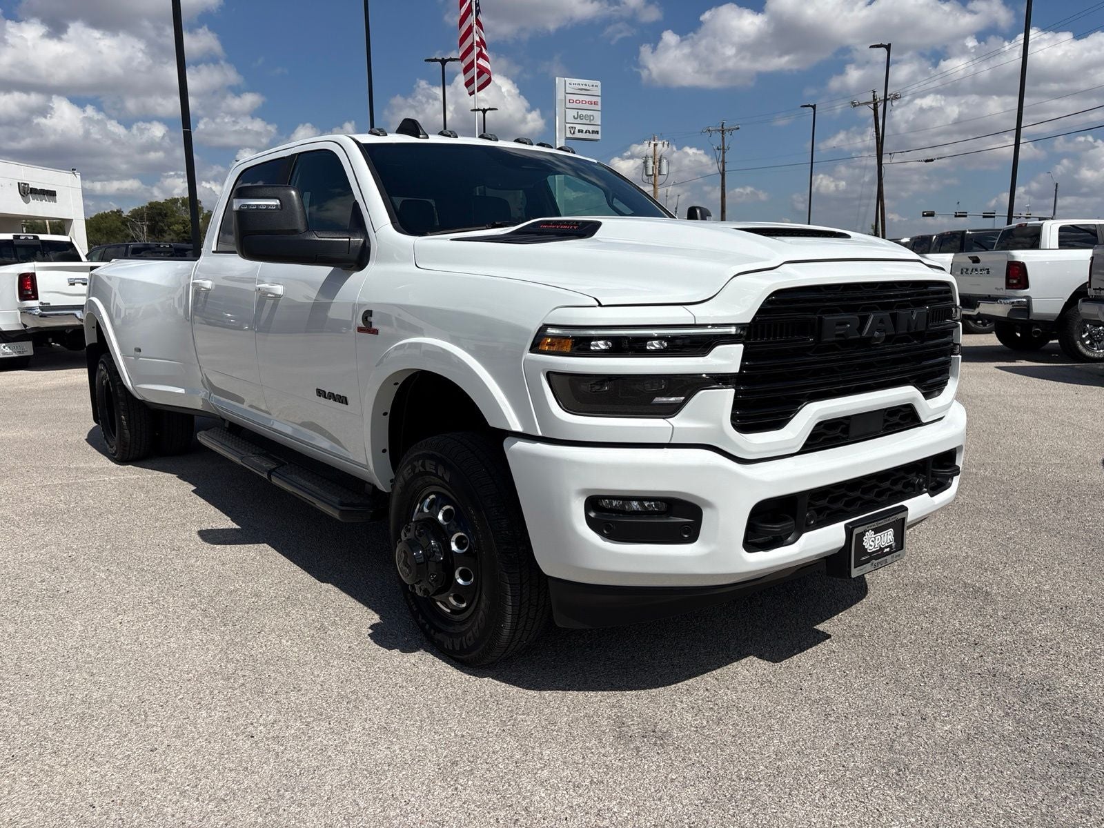 2027 RAM Ram 3500 RAM 3500 LARAMIE CREW CAB 4X4 8' BOX