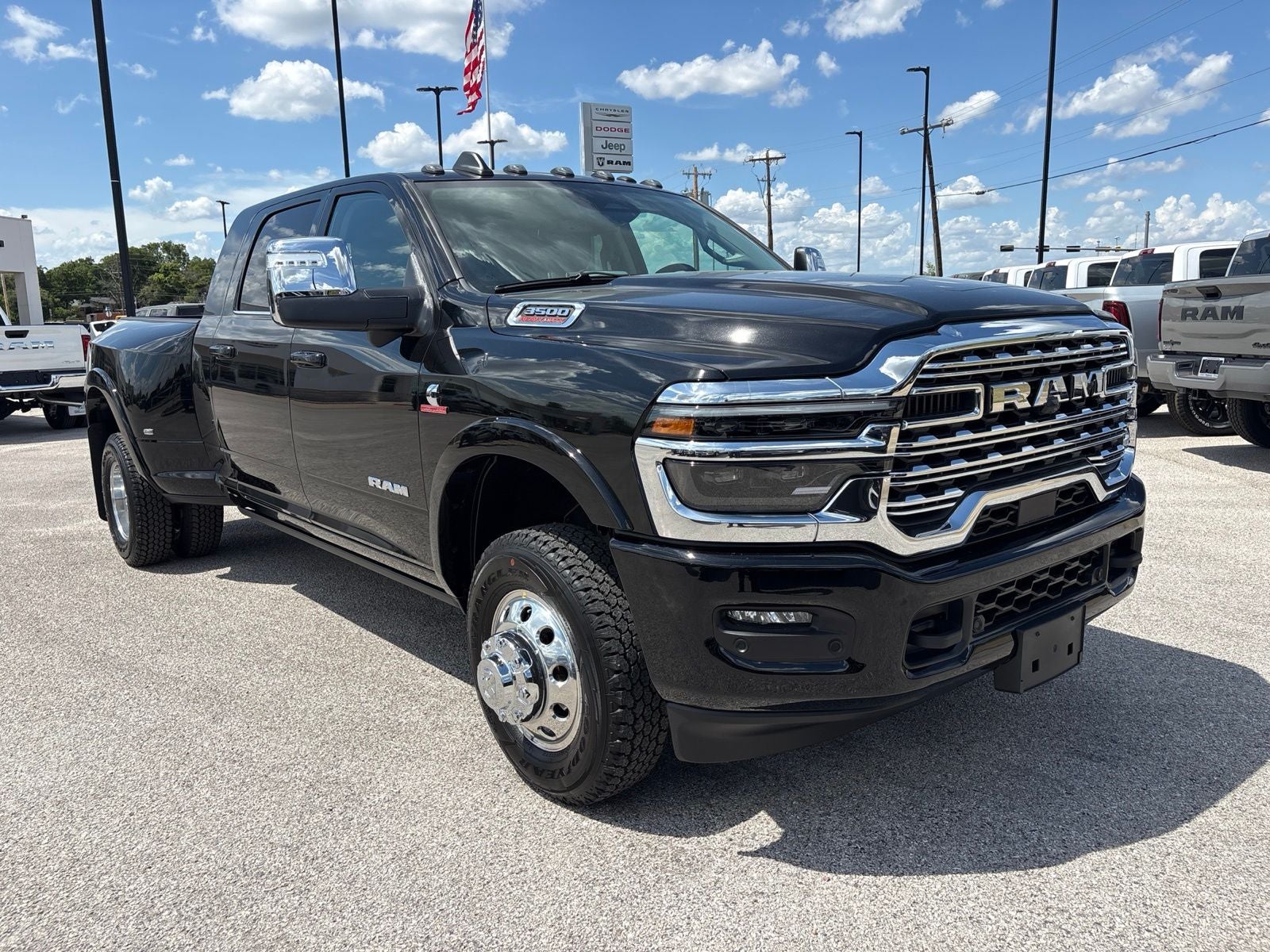 2026 RAM Ram 3500 RAM 3500 LIMITED LONGHORN MEGA CAB 4X4 6'4' BOX