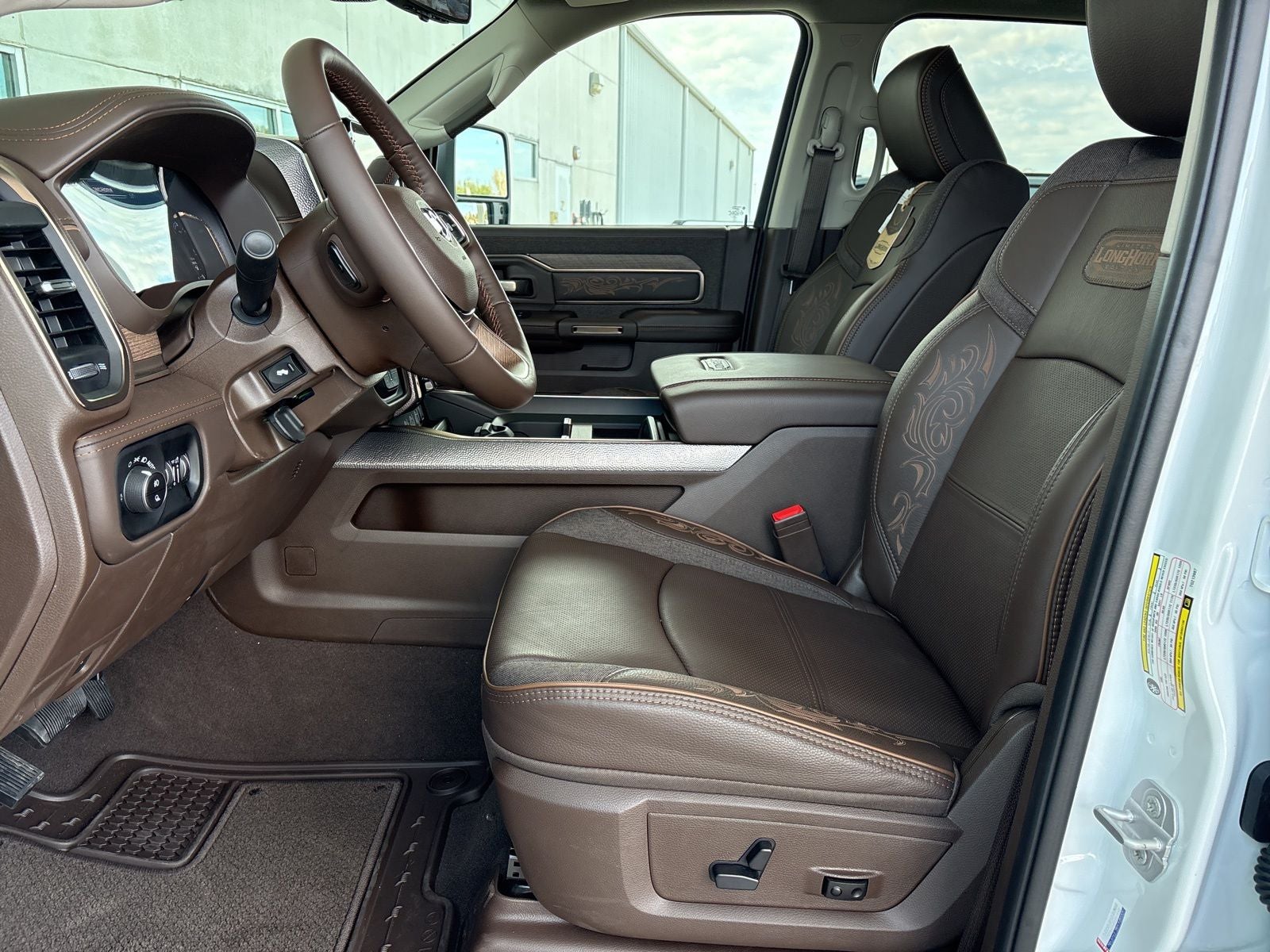 2026 RAM Ram 3500 RAM 3500 LIMITED LONGHORN MEGA CAB 4X4 6'4' BOX