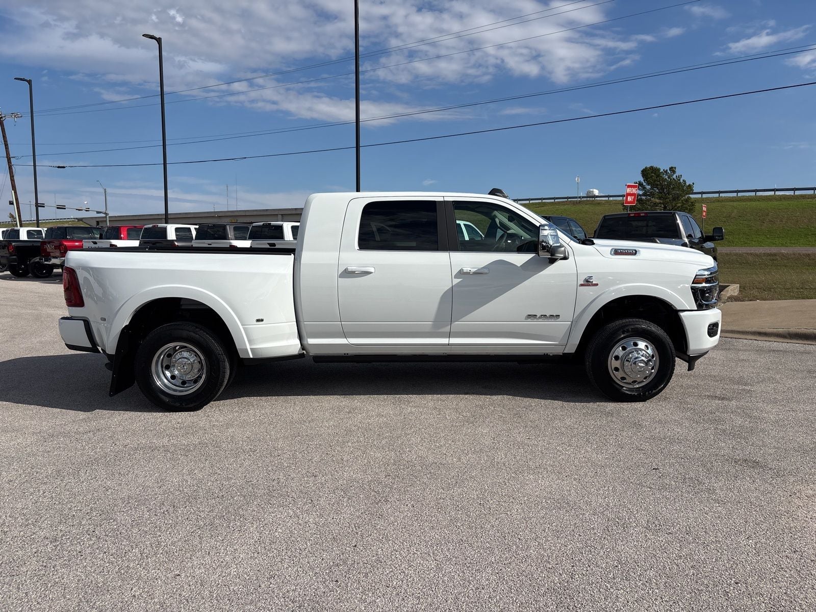2026 RAM Ram 3500 RAM 3500 LIMITED LONGHORN MEGA CAB 4X4 6'4' BOX