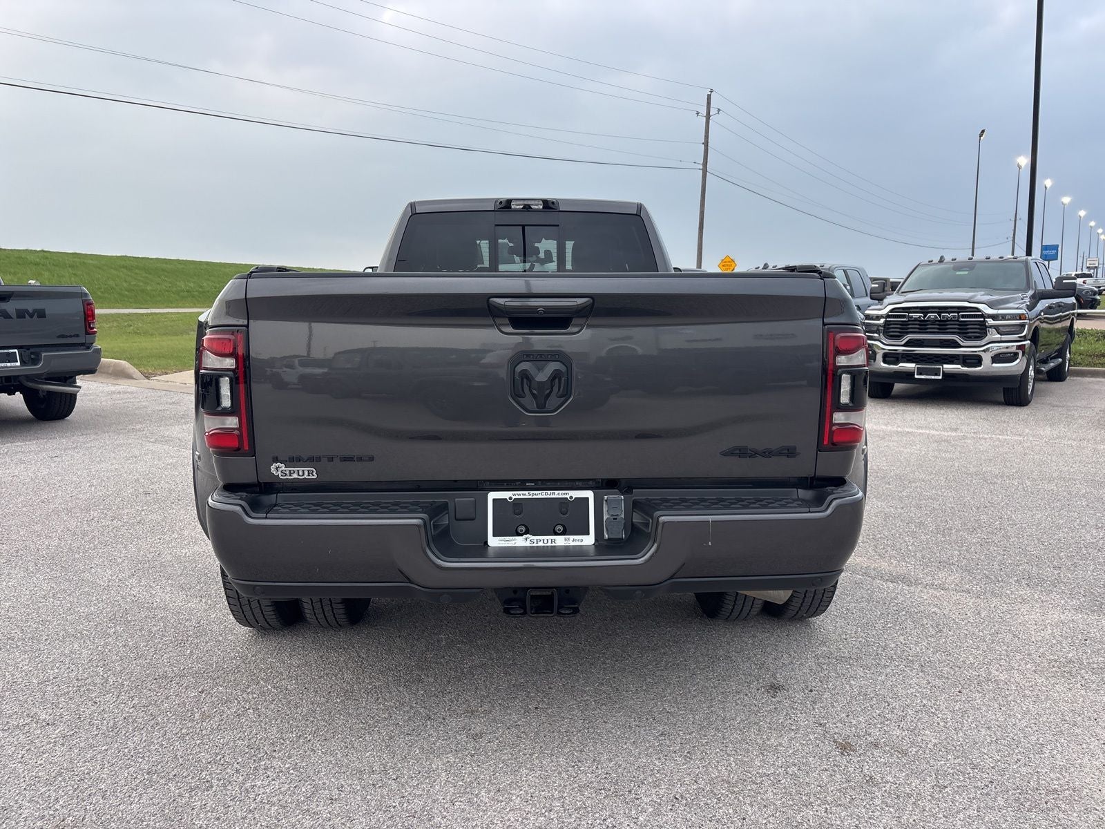 2022 RAM Ram 3500 Limited Crew Cab 4x4 8' Box