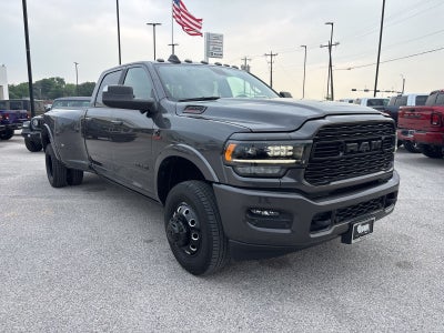 2022 RAM Ram 3500 Limited Crew Cab 4x4 8' Box