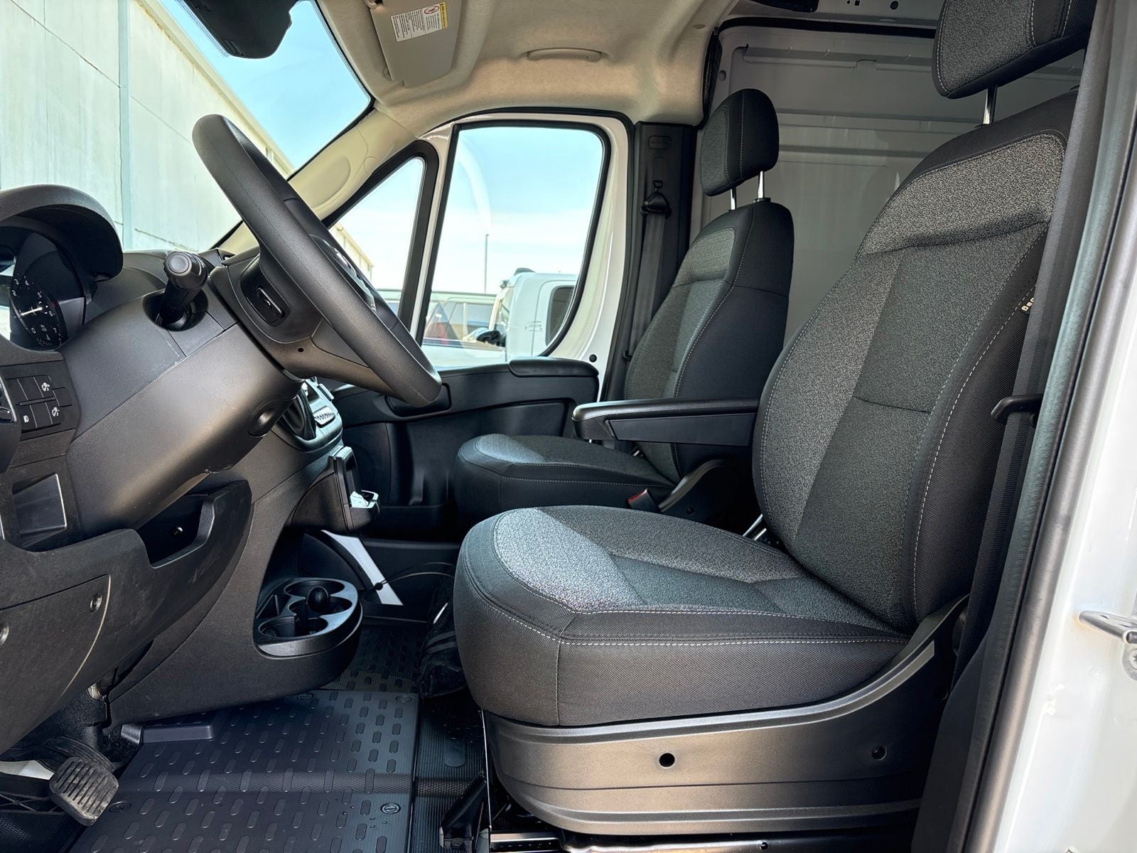 2027 RAM ProMaster Cargo Van Tradesman