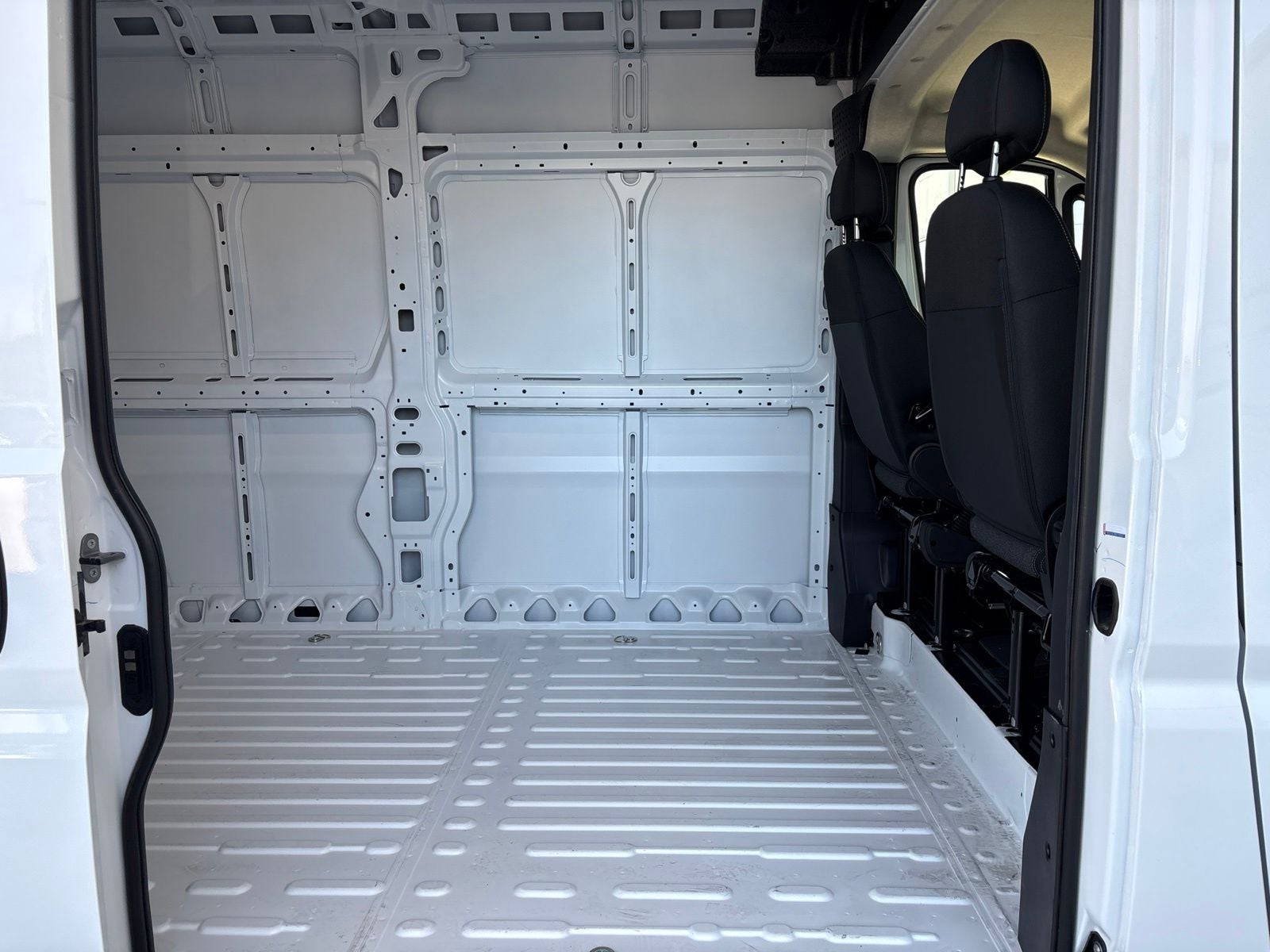 2027 RAM ProMaster Cargo Van Tradesman