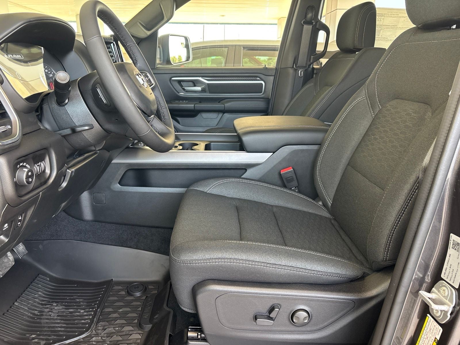 2026 RAM Ram 1500 RAM 1500 LONE STAR CREW CAB 4X2 5'7' BOX