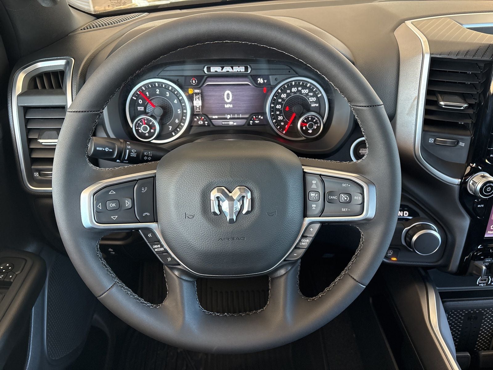 2026 RAM Ram 1500 RAM 1500 LONE STAR CREW CAB 4X2 5'7' BOX