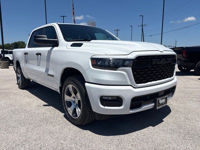 2026 RAM Ram 1500 RAM 1500 EXPRESS CREW CAB 4X2 5'7' BOX