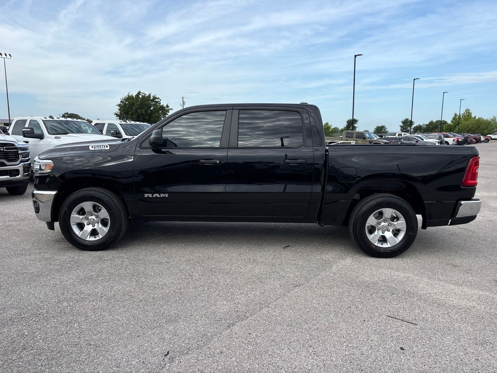 2026 RAM Ram 1500 RAM 1500 LONE STAR CREW CAB 4X4 5'7' BOX