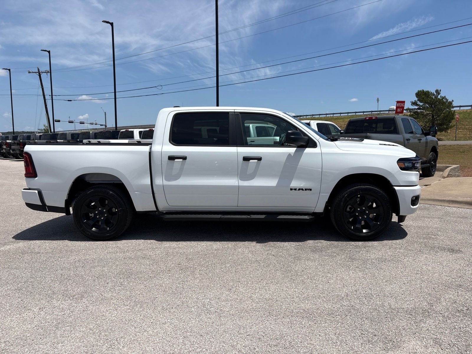 2026 RAM Ram 1500 RAM 1500 EXPRESS CREW CAB 4X4 5'7' BOX