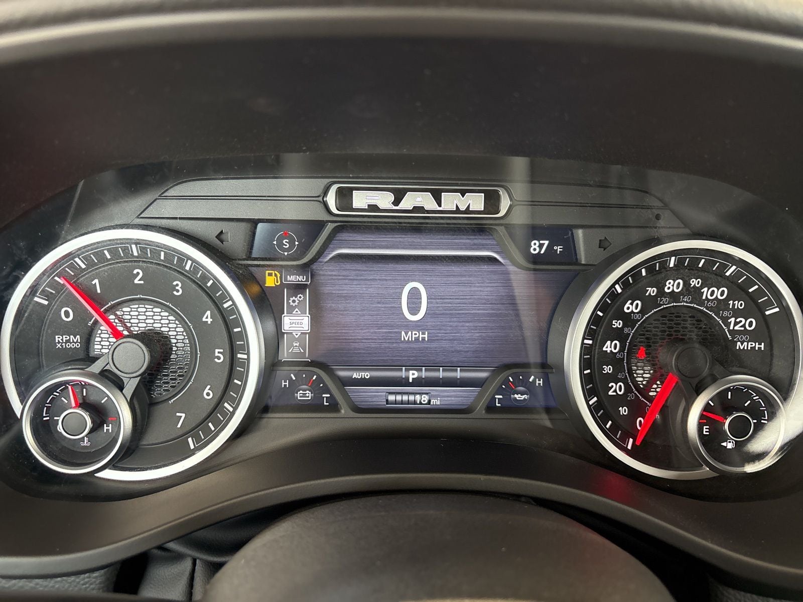 2026 RAM Ram 1500 RAM 1500 LONE STAR CREW CAB 4X4 5'7' BOX