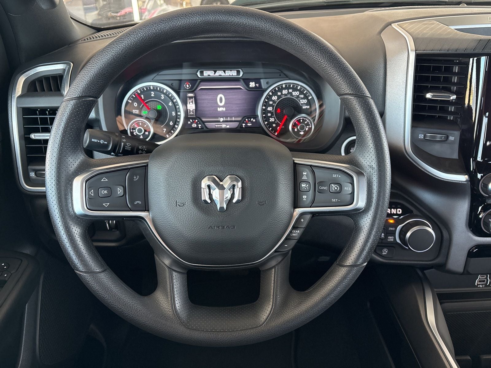 2026 RAM Ram 1500 RAM 1500 EXPRESS CREW CAB 4X4 5'7' BOX