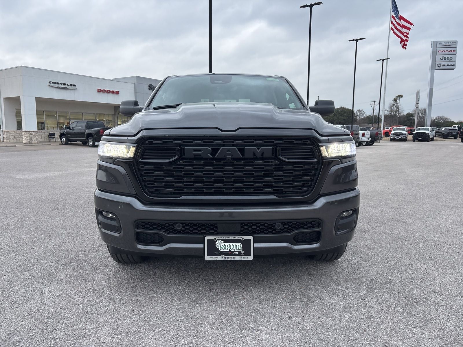 2026 RAM Ram 1500 RAM 1500 EXPRESS CREW CAB 4X4 5'7' BOX