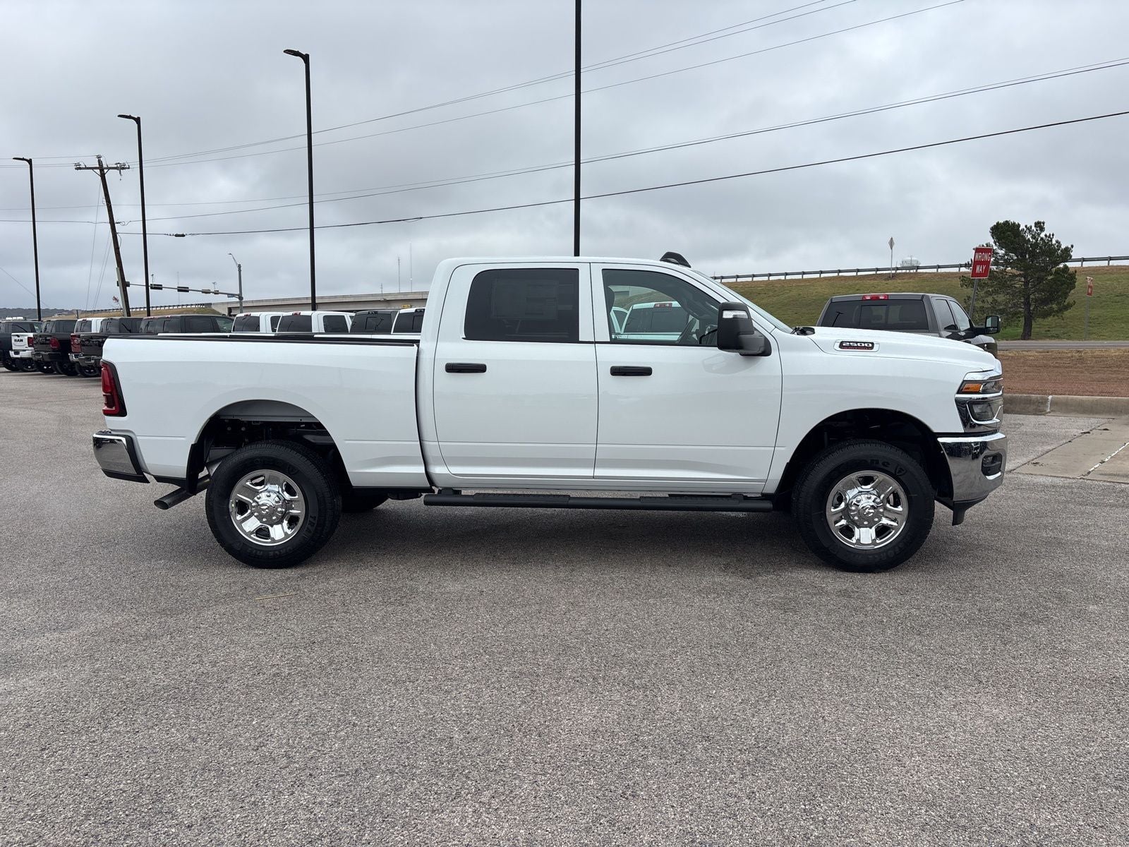 2026 RAM Ram 2500 RAM 2500 TRADESMAN CREW CAB 4X4 6'4' BOX