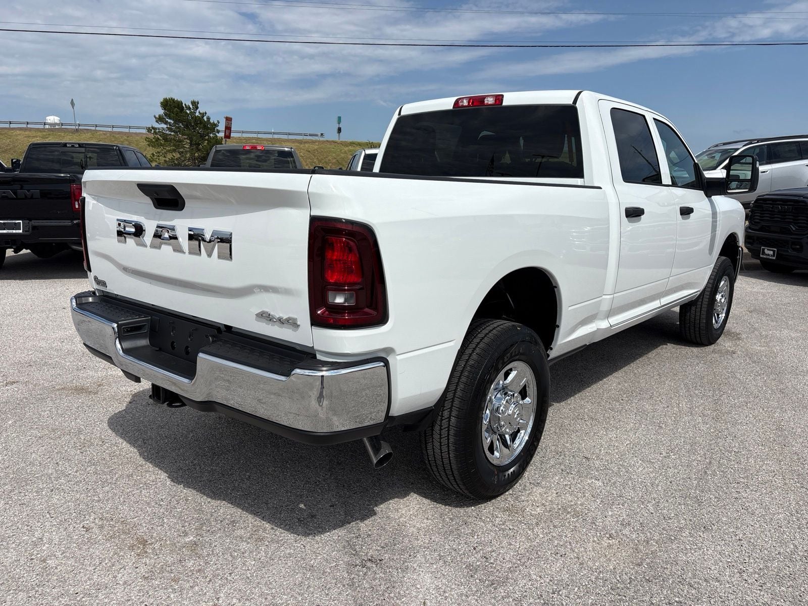 2026 RAM Ram 2500 RAM 2500 TRADESMAN CREW CAB 4X4 6'4' BOX