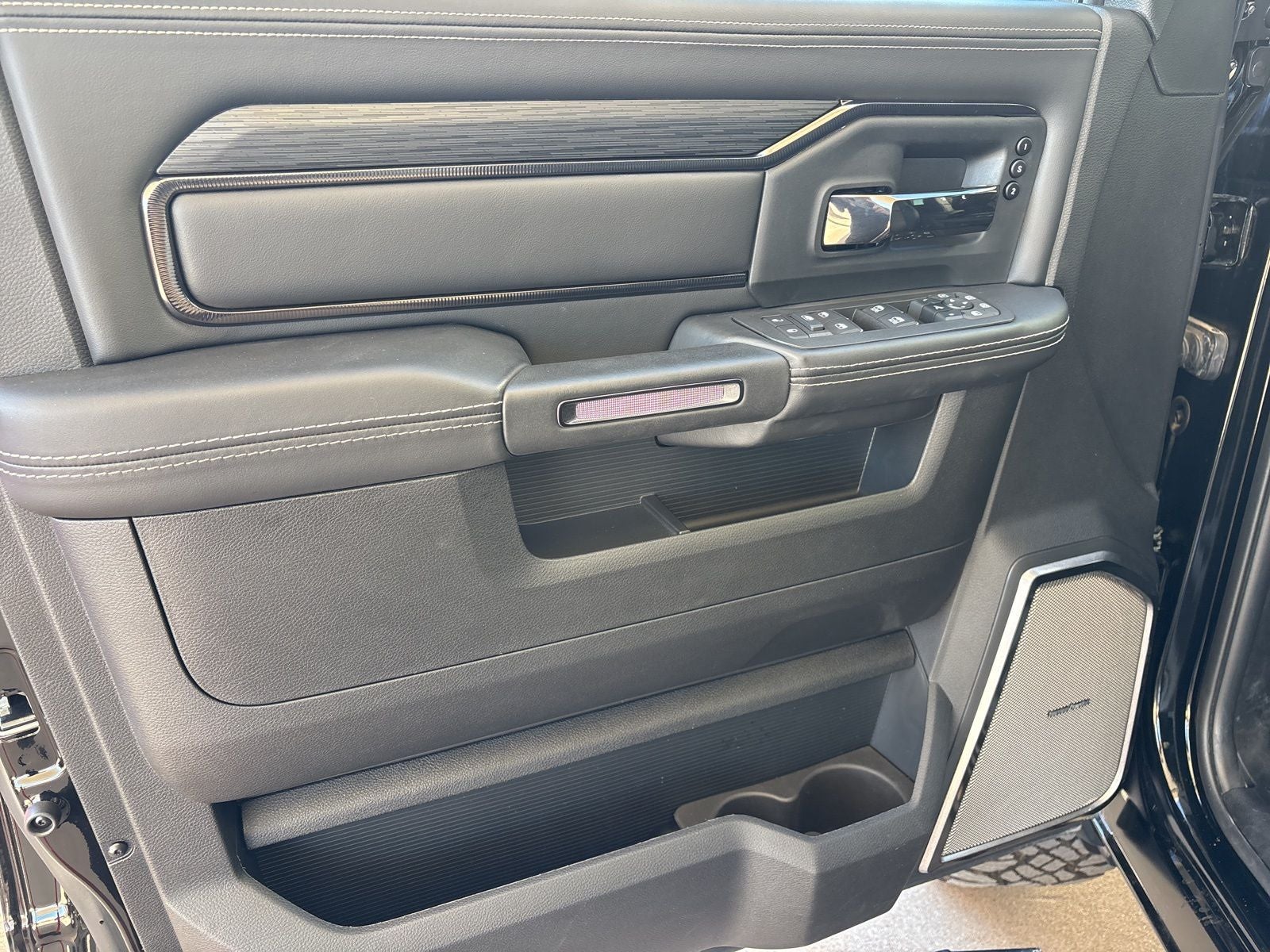 2025 RAM Ram 2500 RAM 2500 REBEL CREW CAB 4X4 6'4' BOX