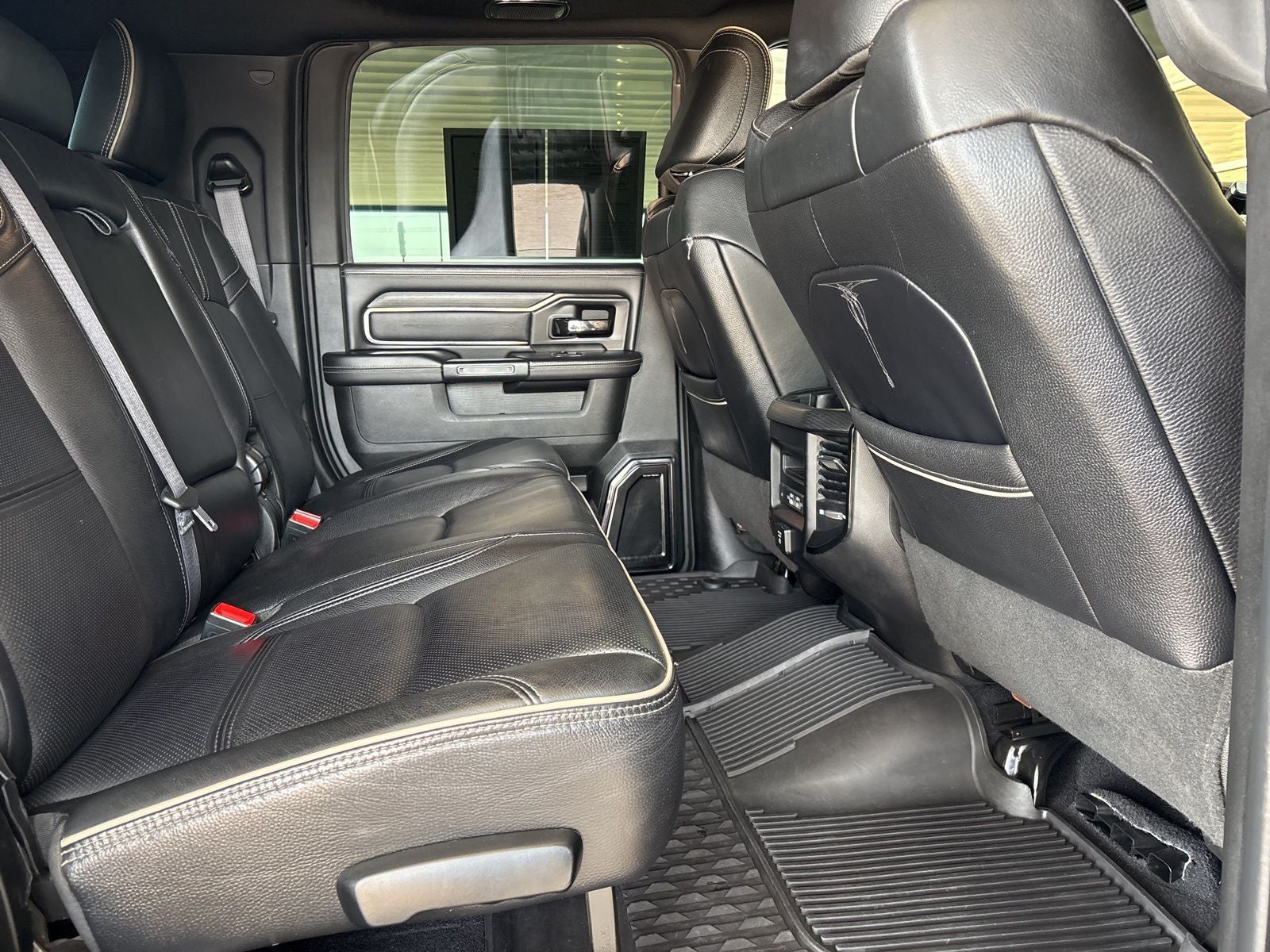 2022 RAM Ram 2500 Limited Mega Cab 4x4 6'4' Box