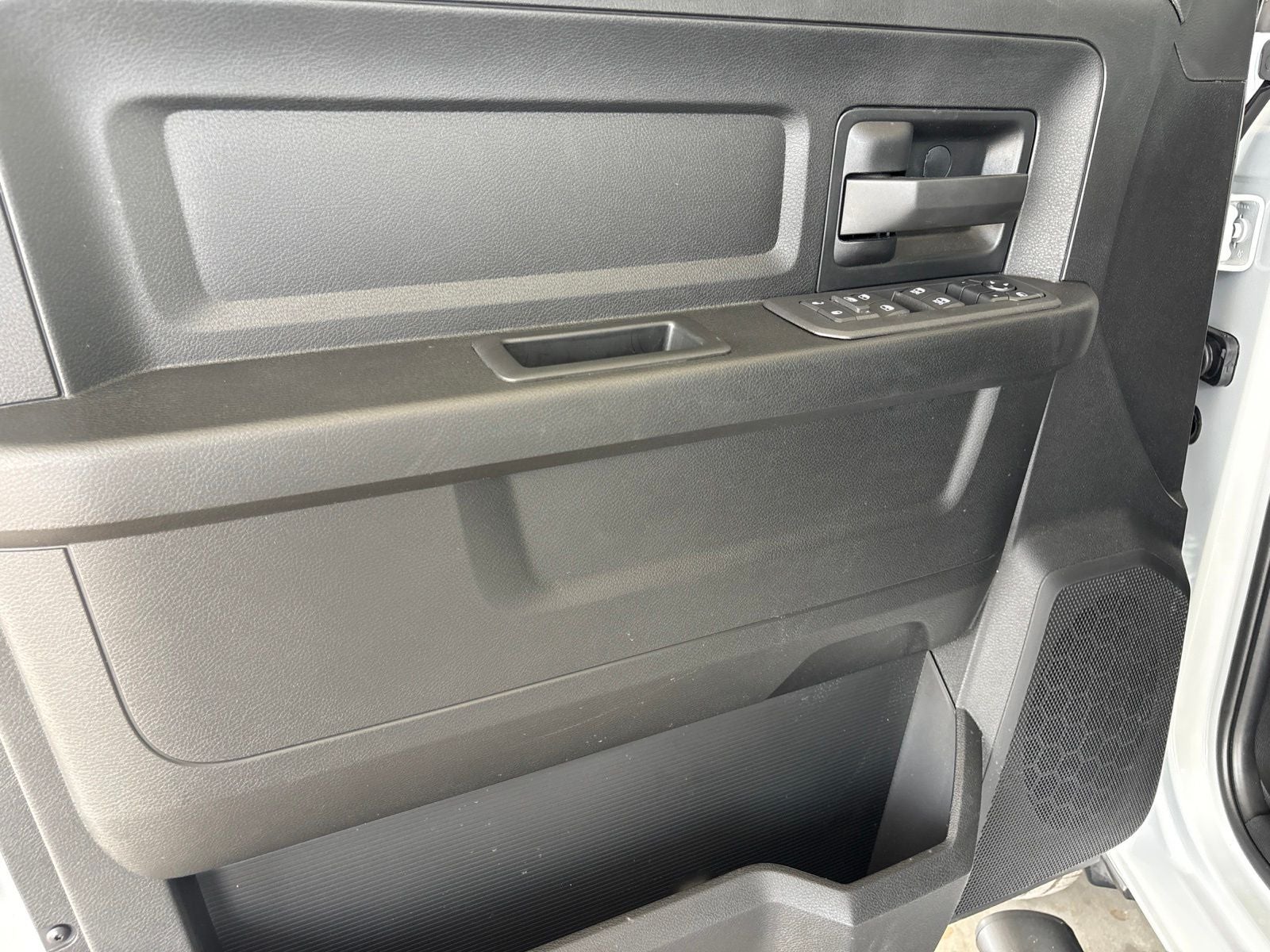 2027 RAM 3500 Chassis Cab Tradesman