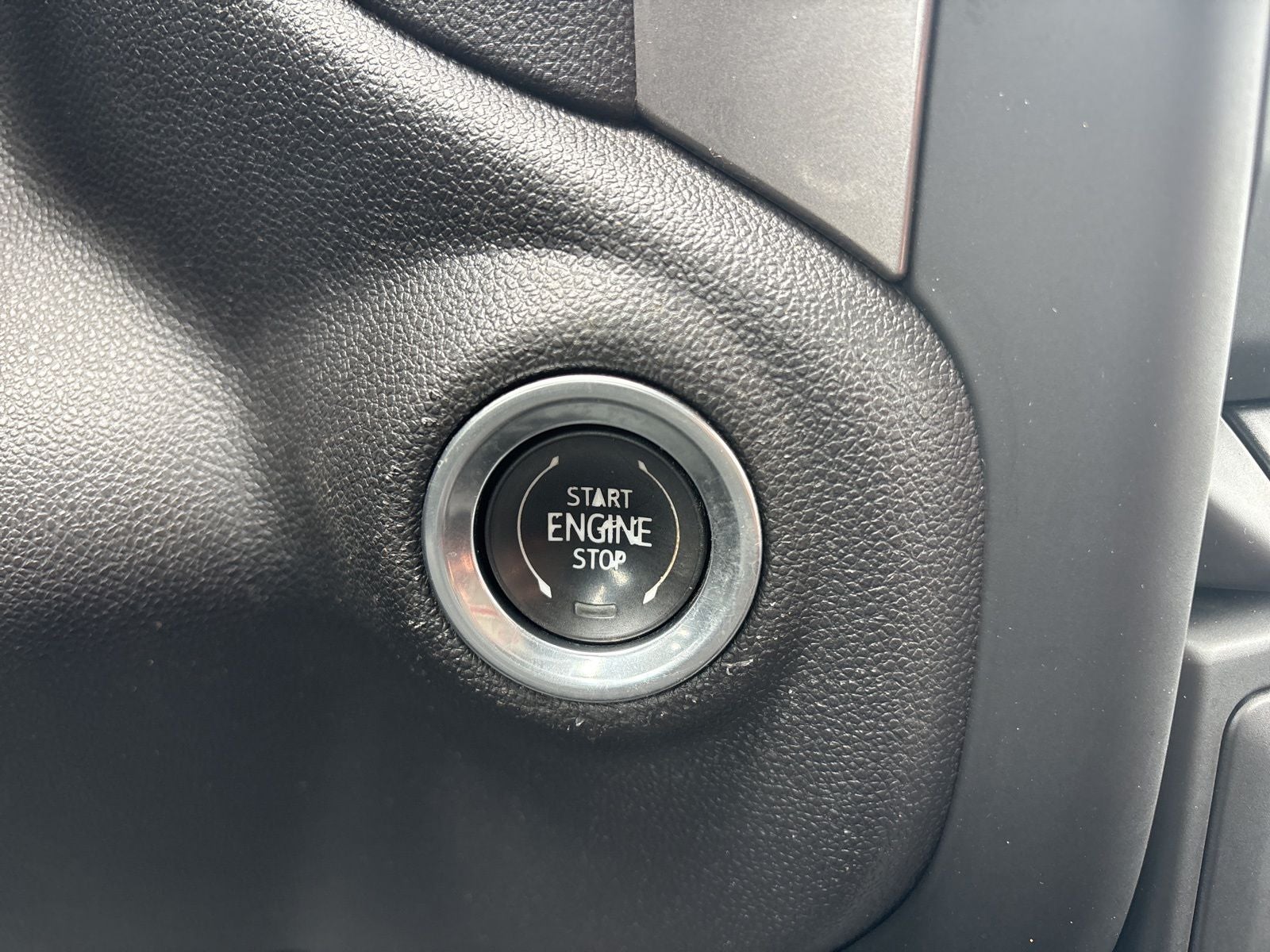 2023 Chevrolet Silverado 1500 4WD Crew Cab Short Bed WT