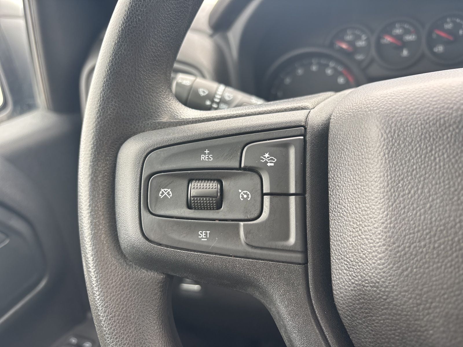 2023 Chevrolet Silverado 1500 4WD Crew Cab Short Bed WT